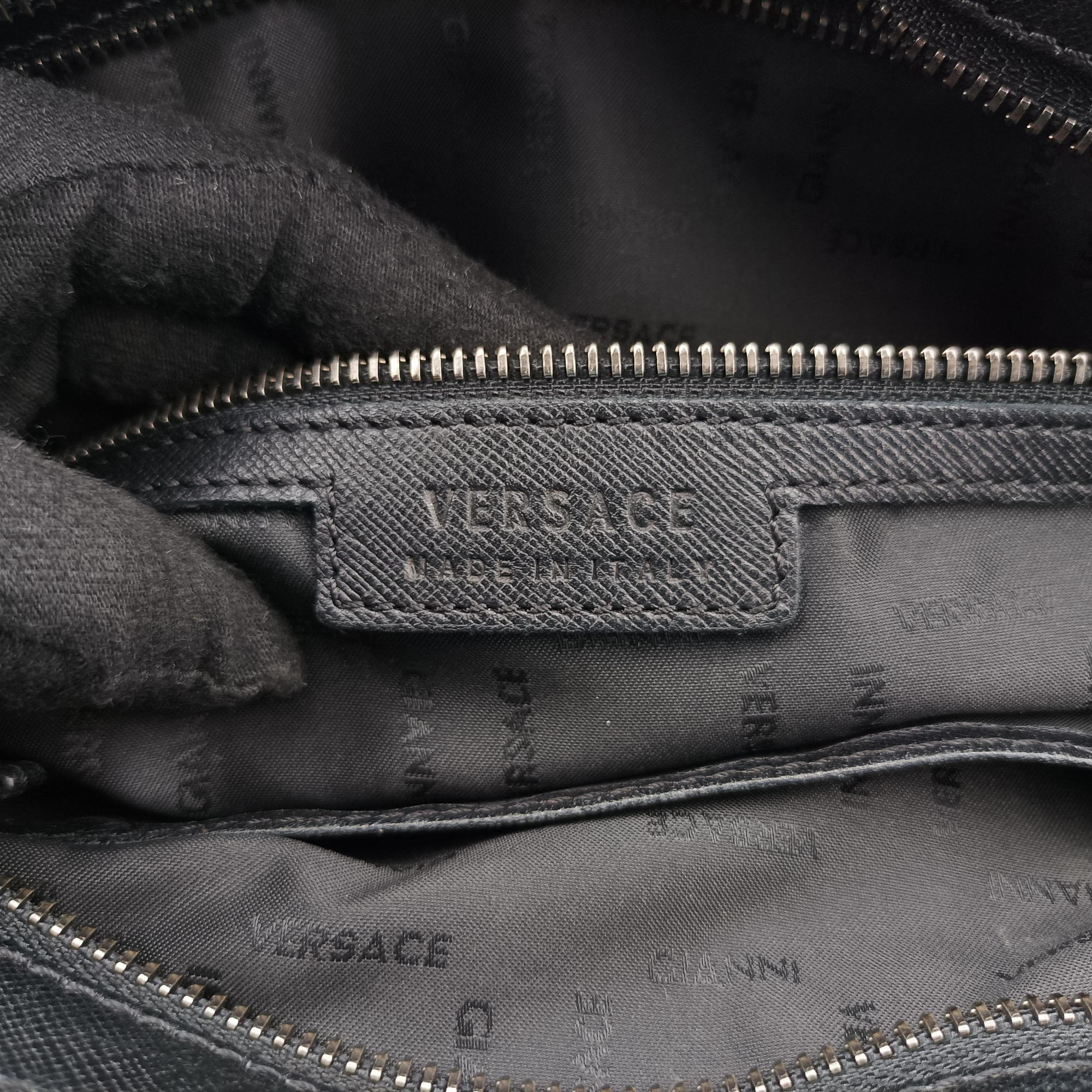 Pre-owned VERSACE Tote Black Leather  handbag | stylenewstar