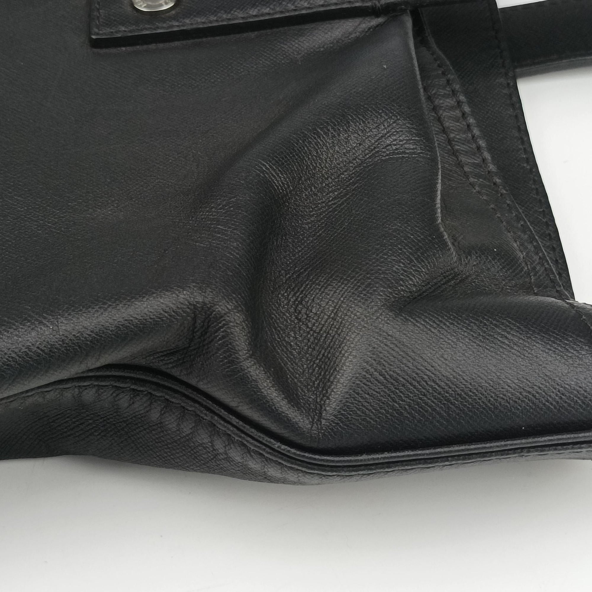 Pre-owned VERSACE Tote Black Leather  handbag | stylenewstar