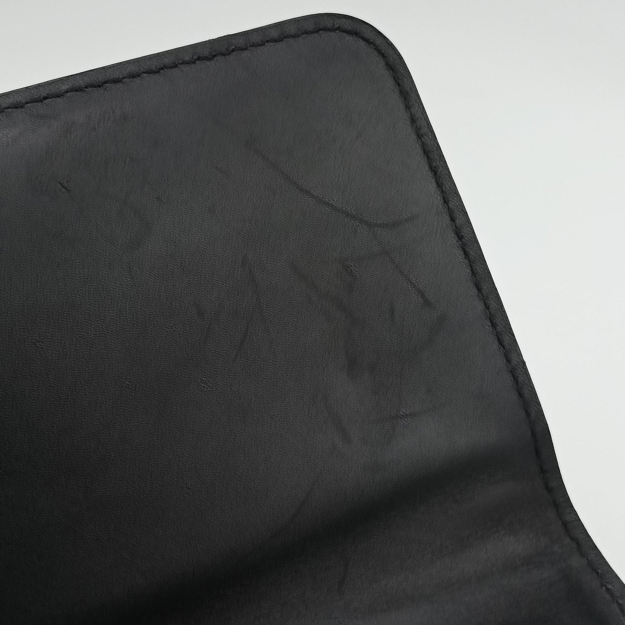 Pre-owned VERSACE Embossed Logo Top Handle Messenger Black Leather  shoulderbag | stylenewstar