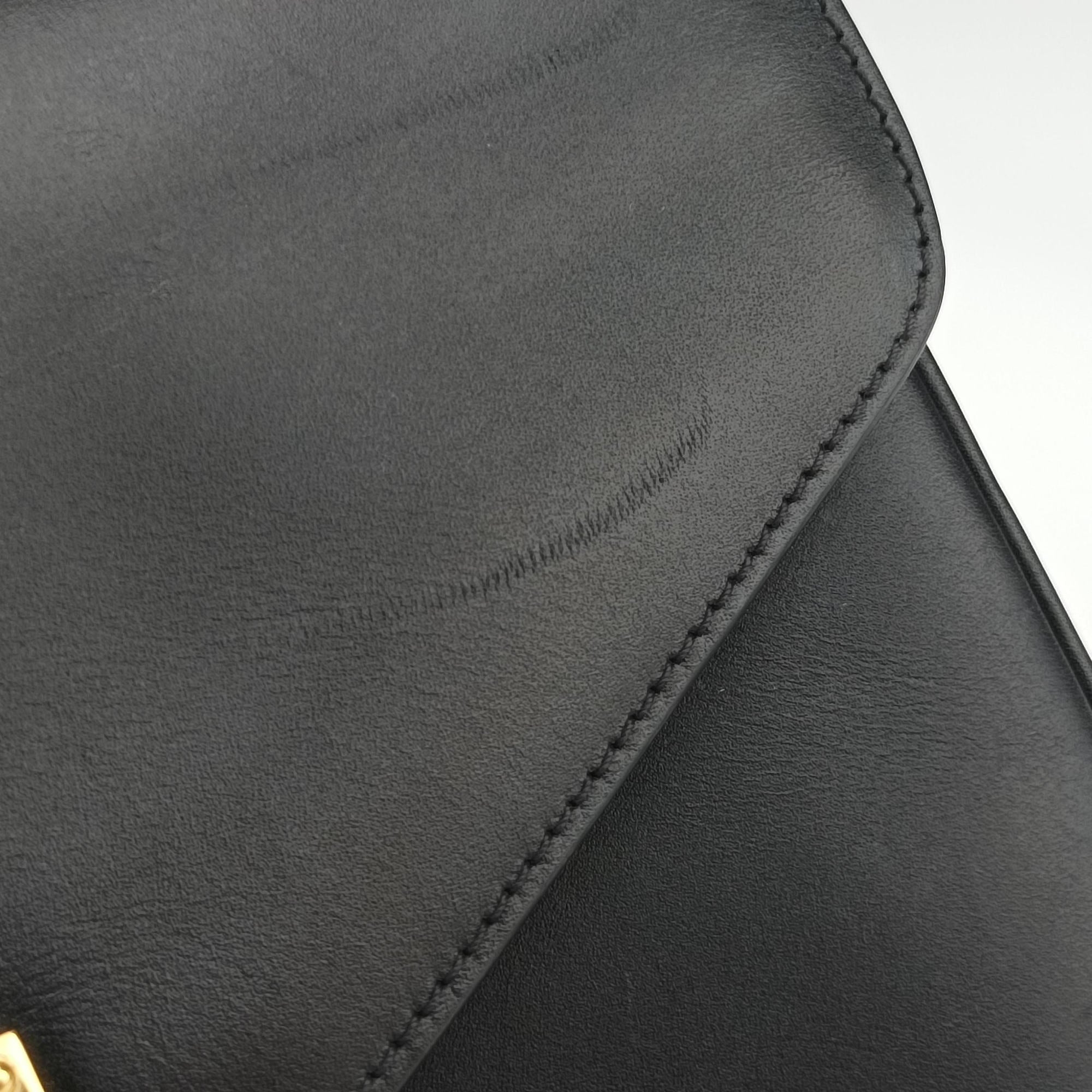 Secondhand Celine C bag Medium Black Leather  shoulderbag | stylenewstar