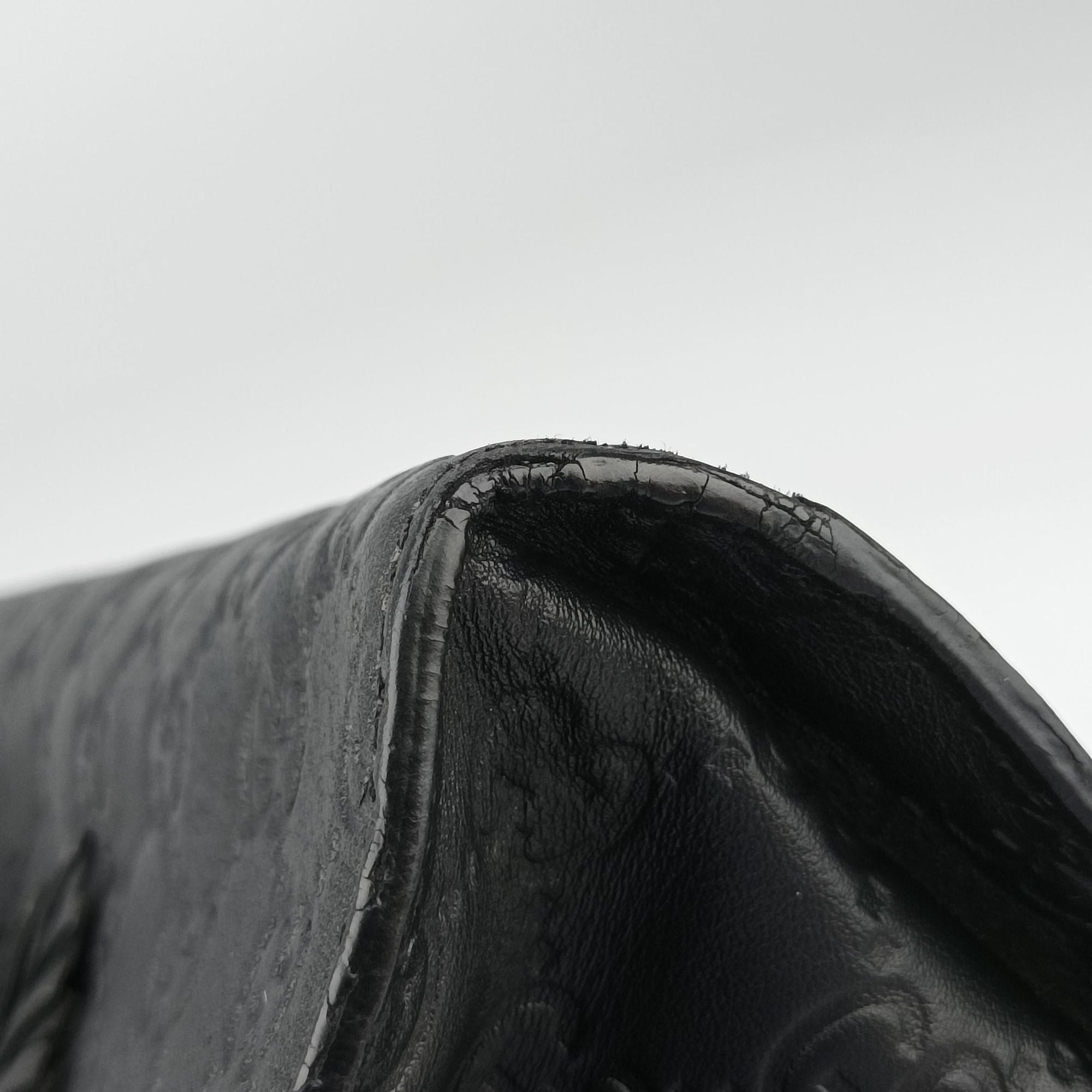 Secondhand Gucci Emily Black Leather 295402 shoulderbag | stylenewstar