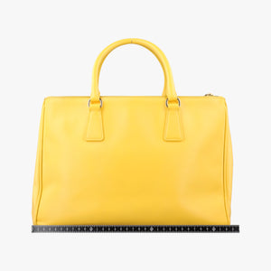 Pre-owned Prada Galleria Yellow SAFFIANO Leather BN2274 shoulderbag | stylenewstar