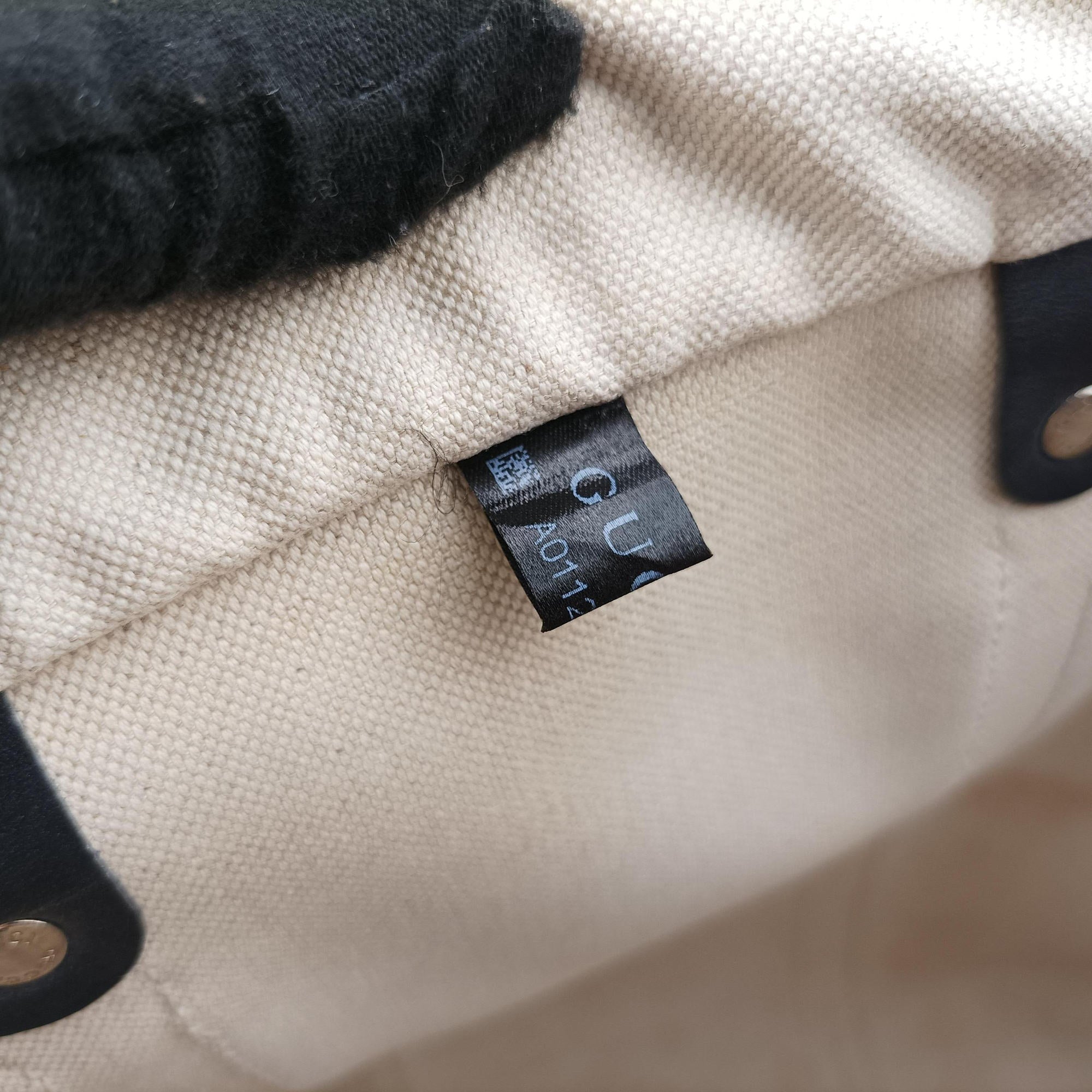 Pre-owned Gucci Diamante Beige×Black PVC coated canvas x Leather 208463 shoulderbag | stylenewstar