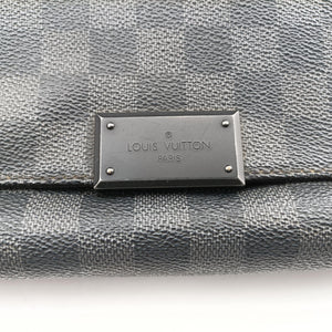 Pre-owned Louis Vuitton District MM Black Damier GRAPHITE N41272 shoulderbag | stylenewstar