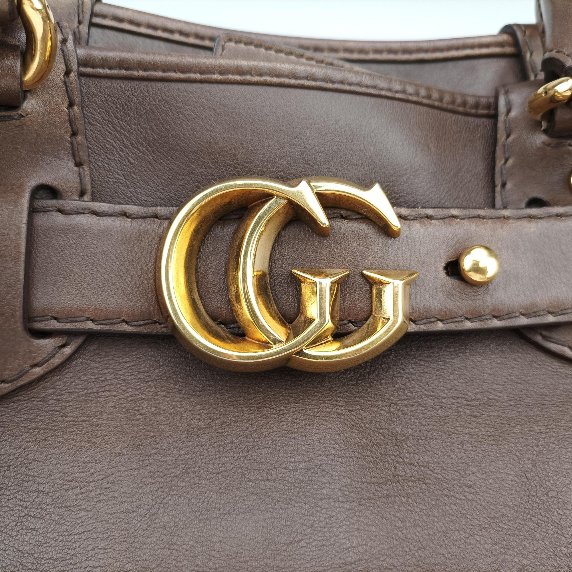 Pre-owned Gucci GG Running Camel Leather 247183 handbag | stylenewstar