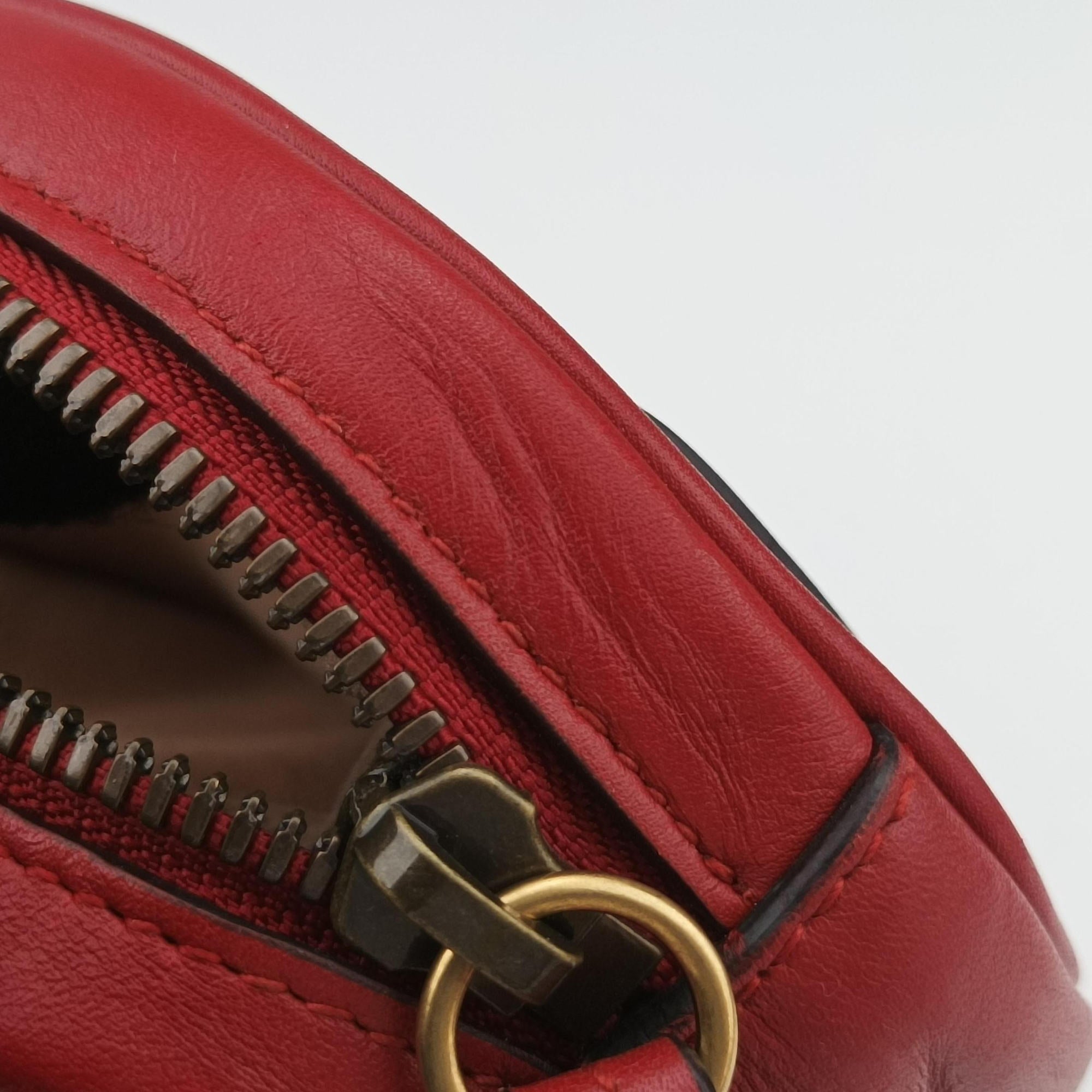 Pre-owned Gucci GG Marmont Red Leather 476434 bum bag/waist bag | stylenewstar