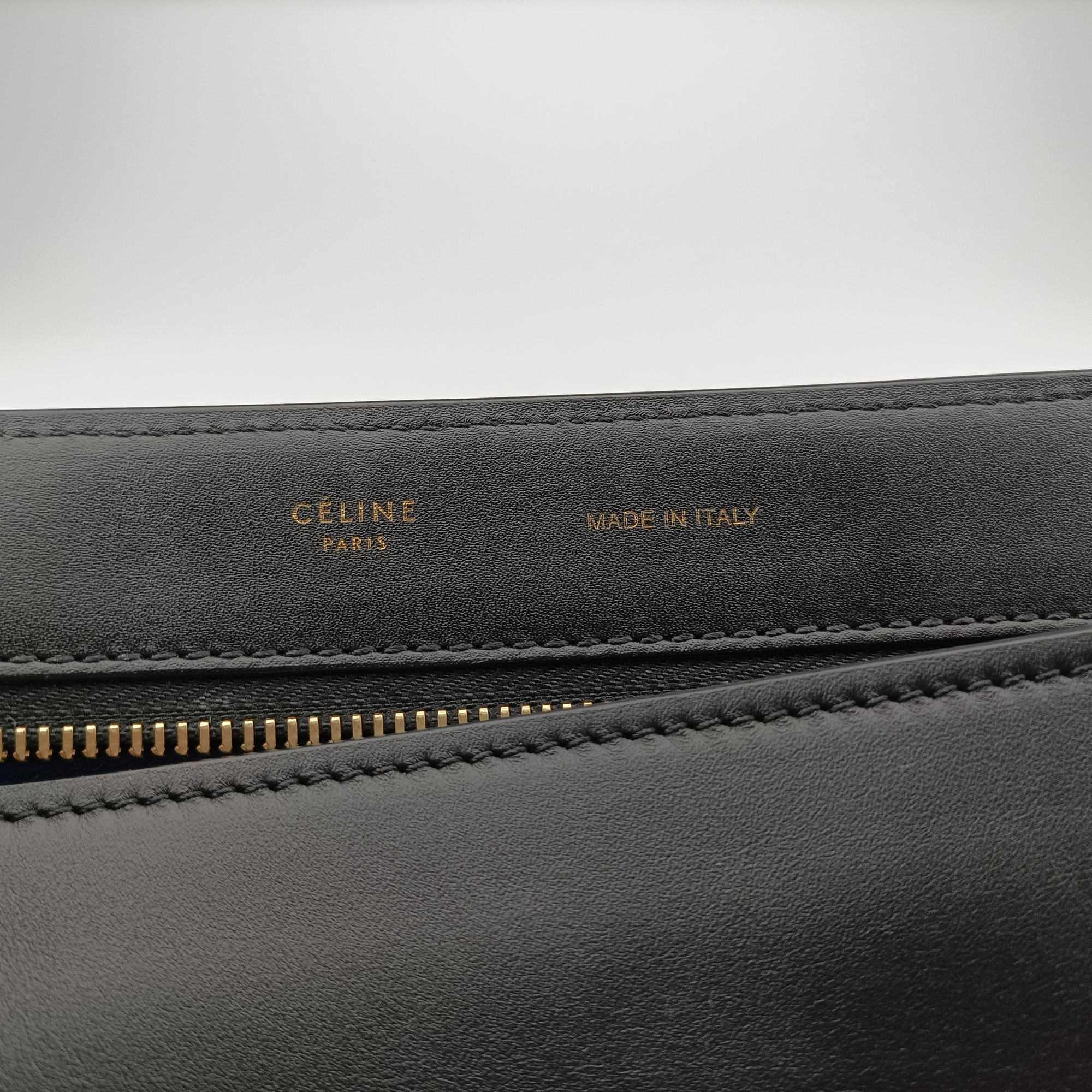 Pre-owned Celine Trapeze Beige×black×blue Suede × leather  shoulderbag | stylenewstar