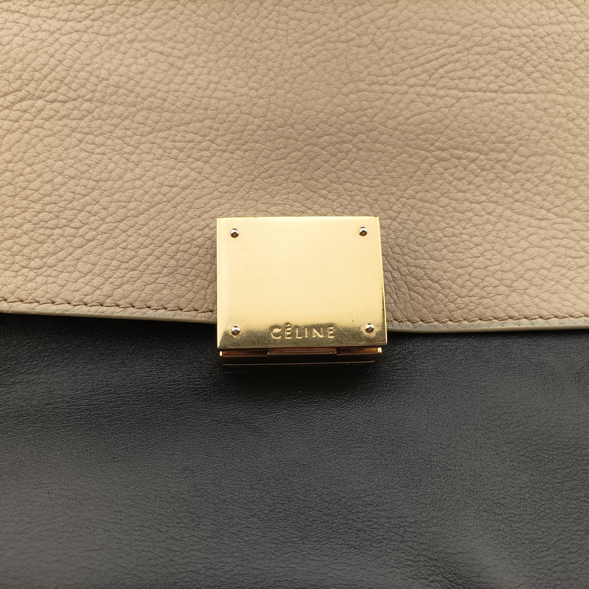 Pre-owned Celine Trapeze Beige×black×blue Suede × leather  shoulderbag | stylenewstar