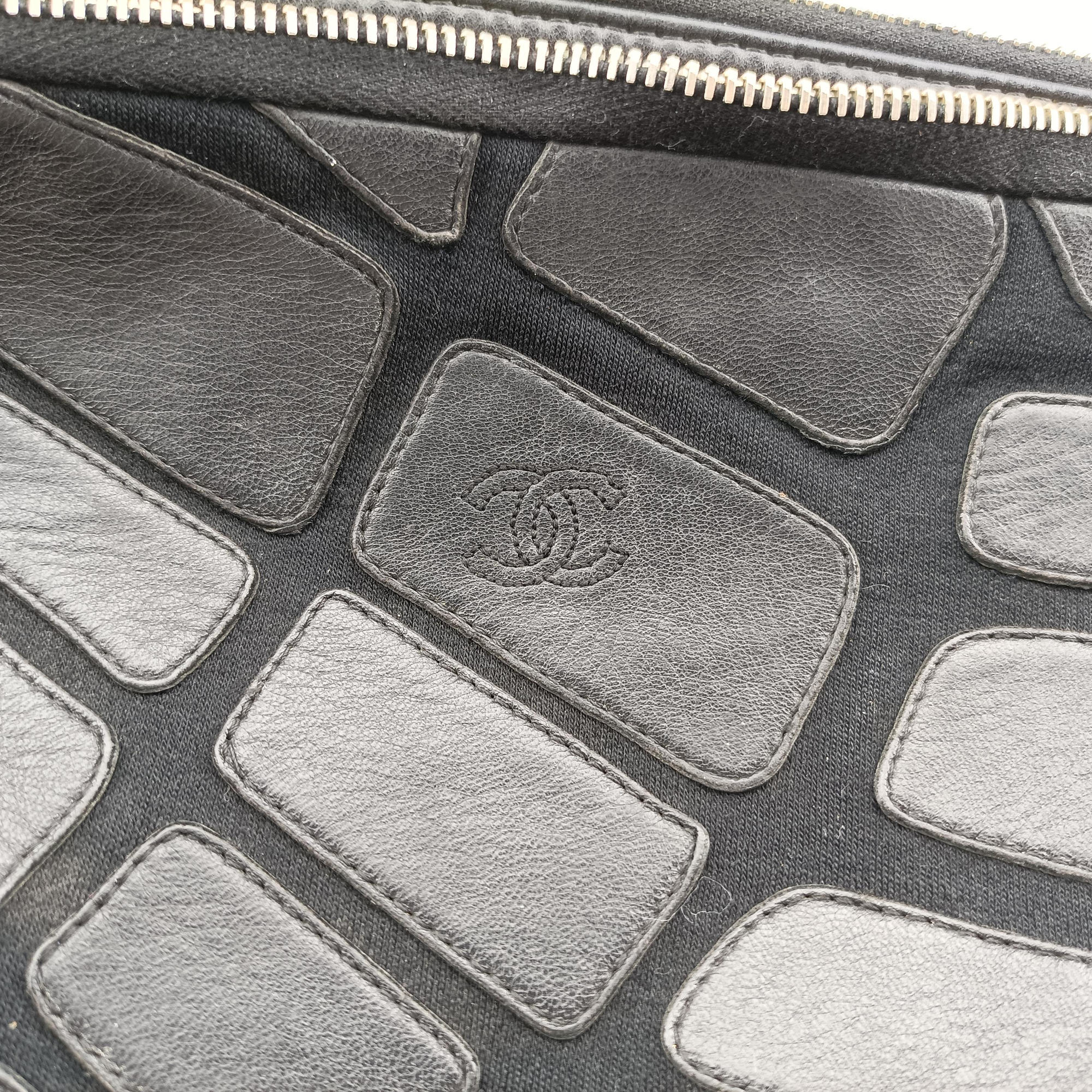 Pre-owned Chanel Scales Black Leather A39807 shoulderbag | stylenewstar