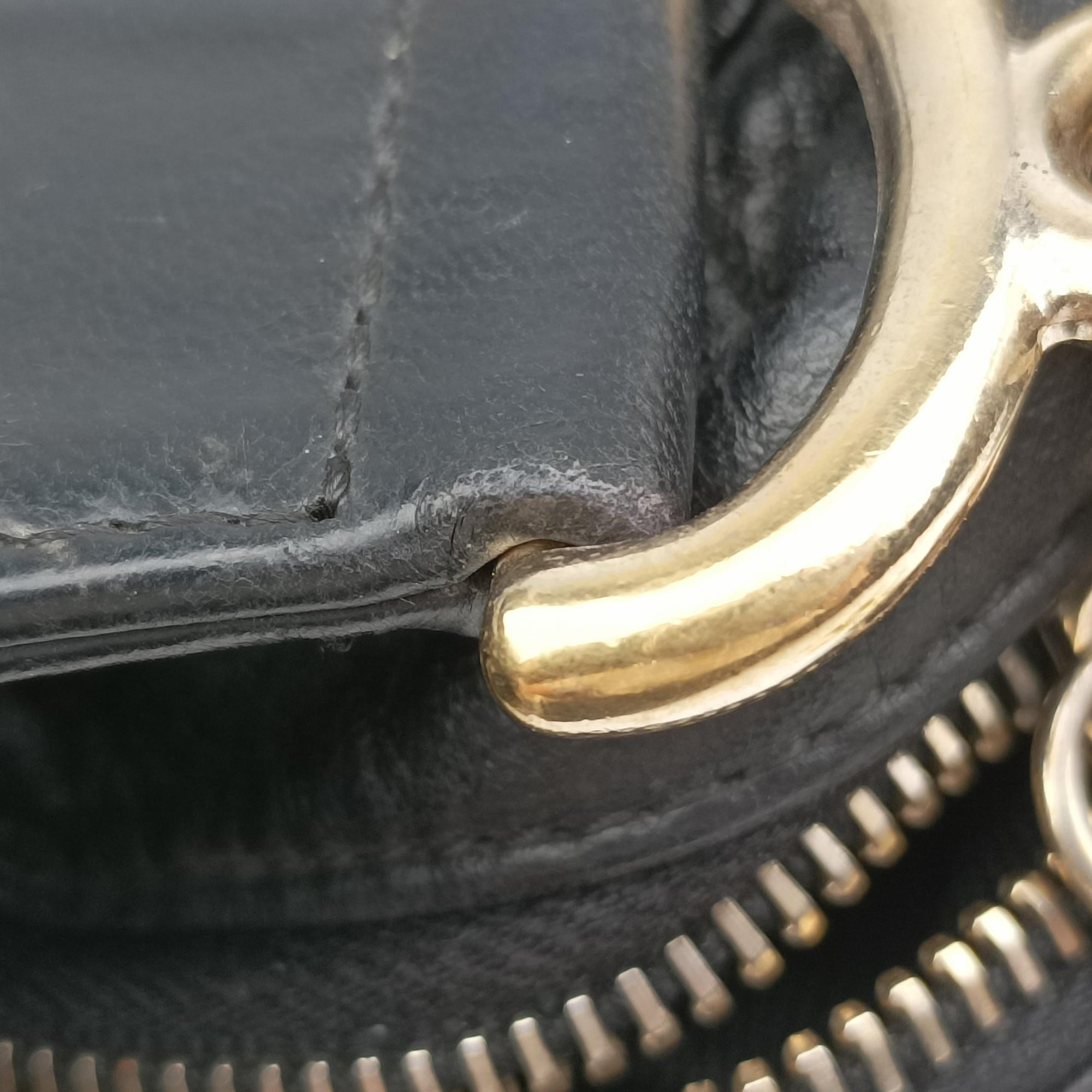 Pre-owned Chanel Scales Black Leather A39807 shoulderbag | stylenewstar