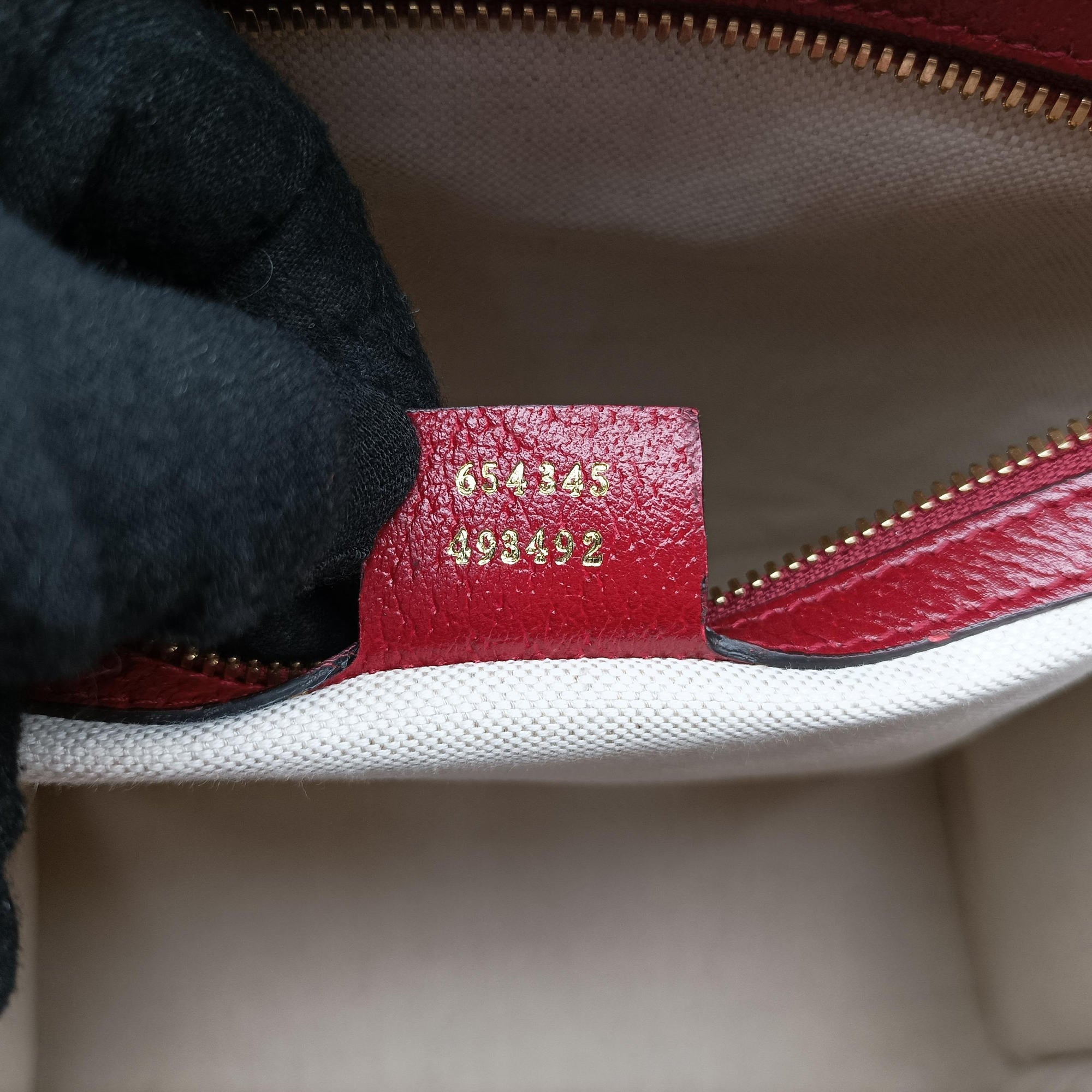 Pre-owned Gucci Doraemon Gucci Lunar New Year Beige Monogram × Cherry Red GG Supreme Canvas × Calfskin Leather 653952 shoulderbag | stylenewstar