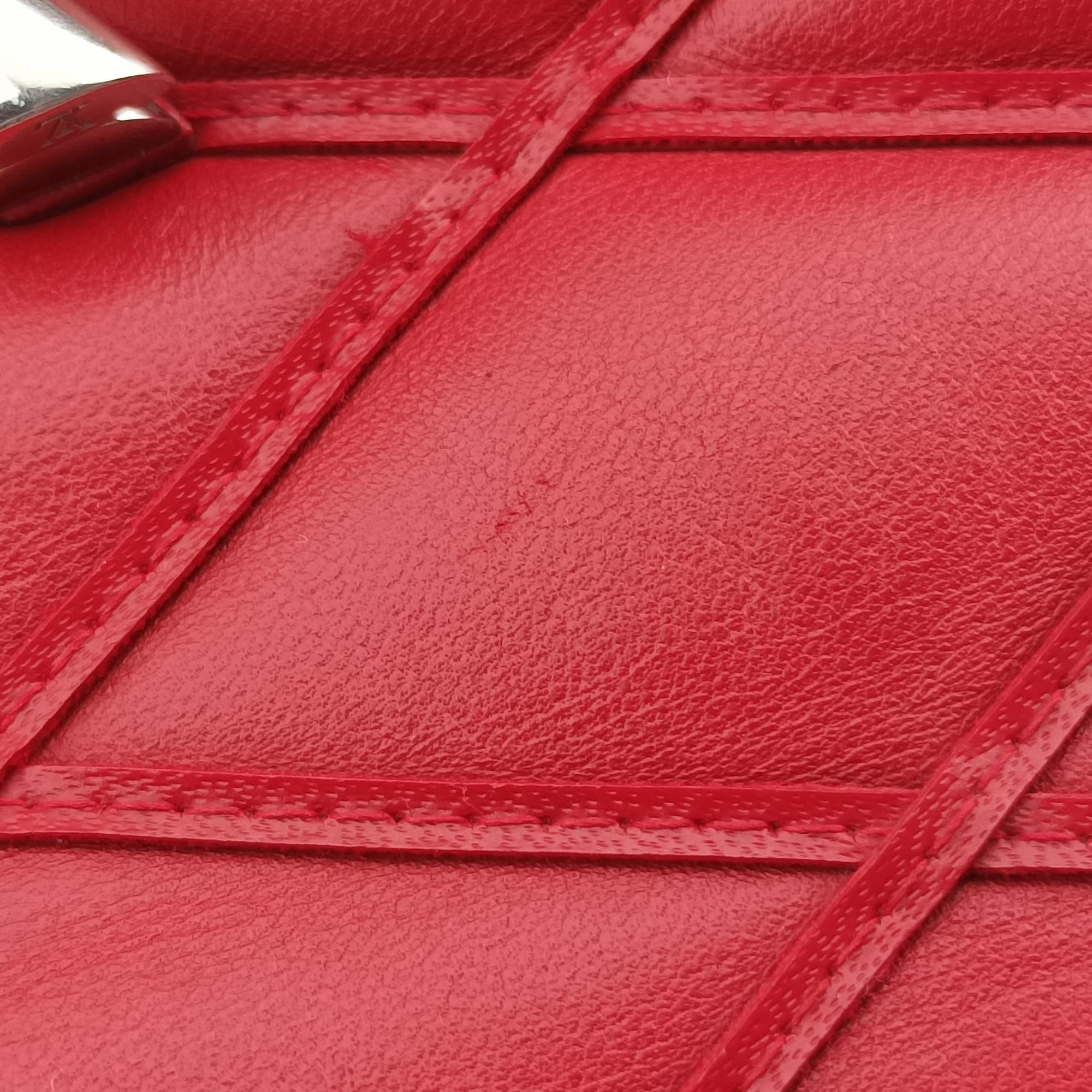 Pre-owned Louis Vuitton GO-14MINI red Leather M51000 shoulderbag | stylenewstar