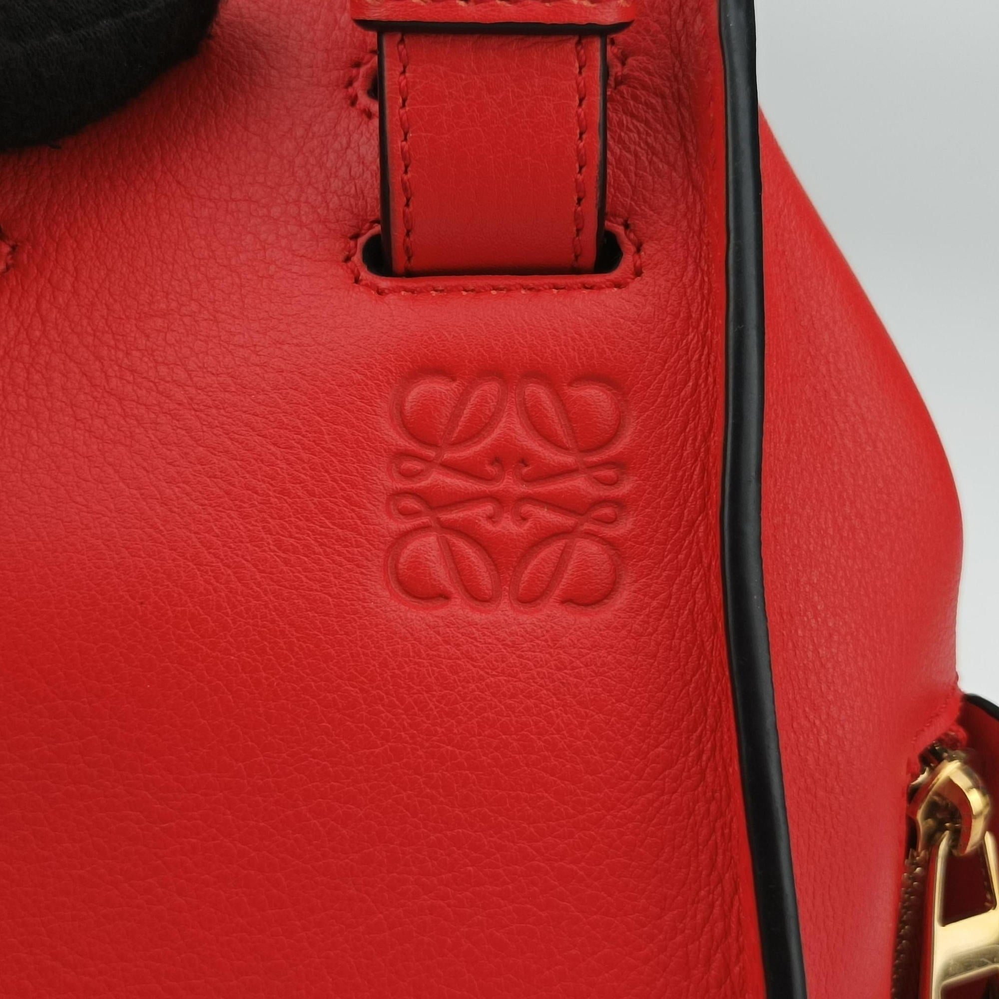 Vintage Loewe Hammock Medium Red Leather  shoulderbag | stylenewstar