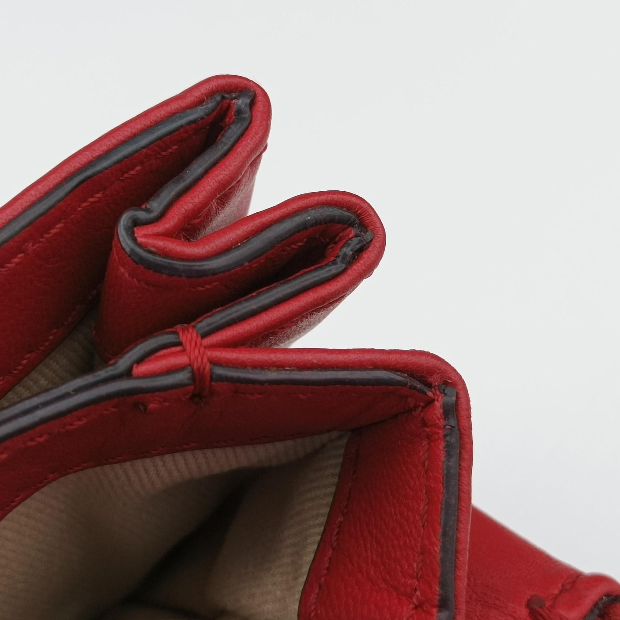 Secondhand Valentino Rockstud VA VA VOOM Red Leather  shoulderbag | stylenewstar