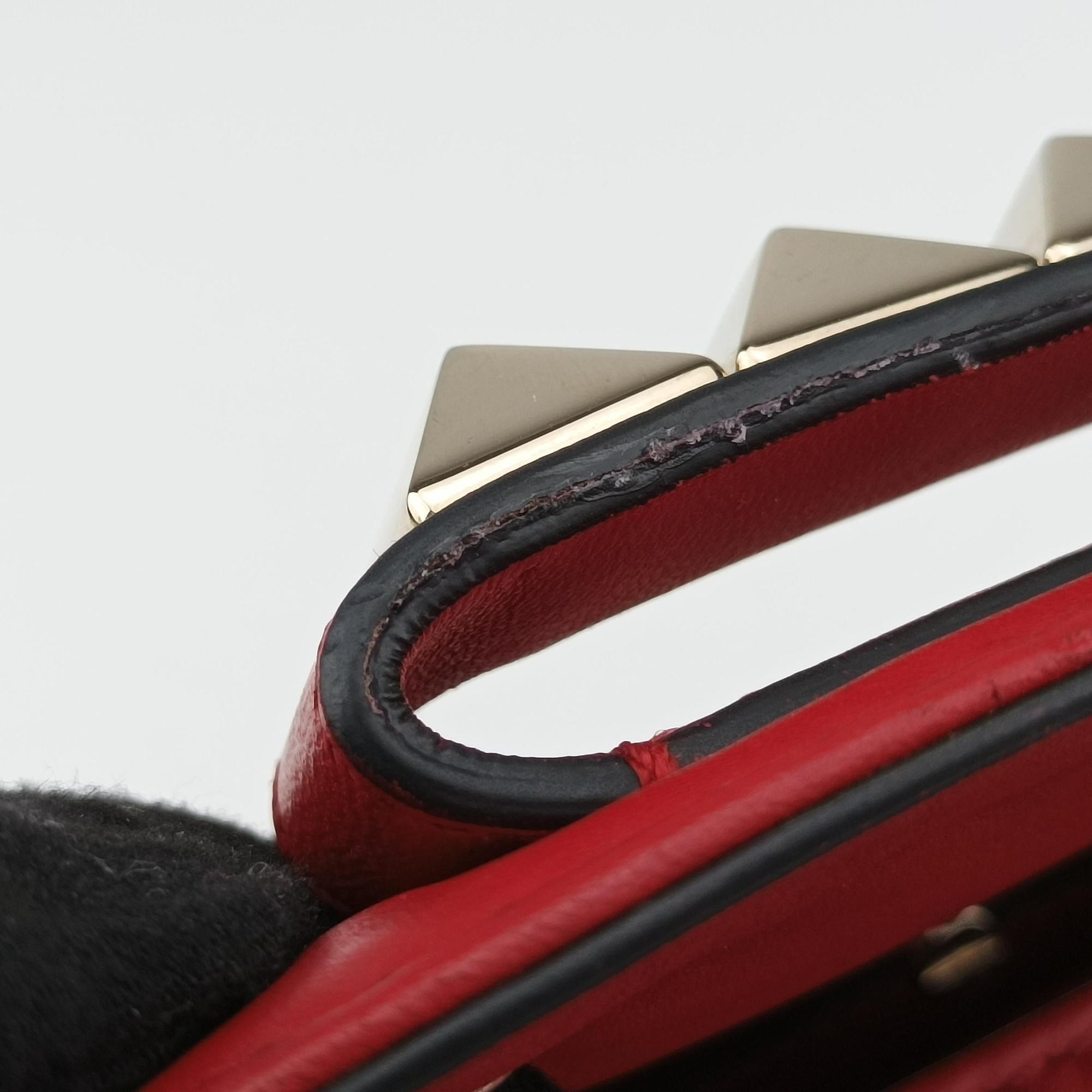 Secondhand Valentino Rockstud VA VA VOOM Red Leather  shoulderbag | stylenewstar