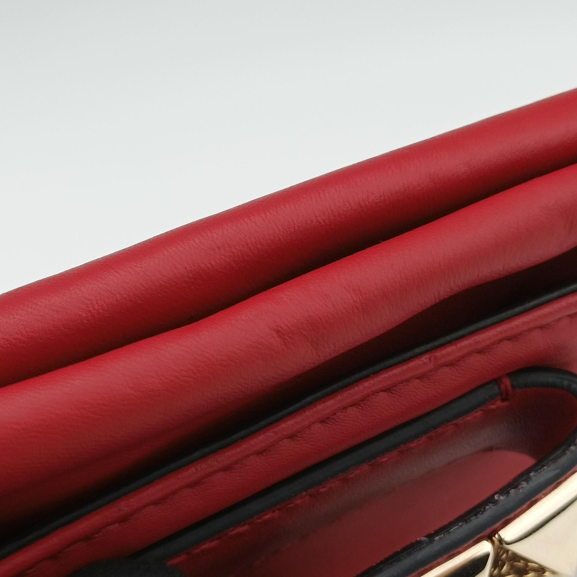 Secondhand Valentino Rockstud VA VA VOOM Red Leather  shoulderbag | stylenewstar