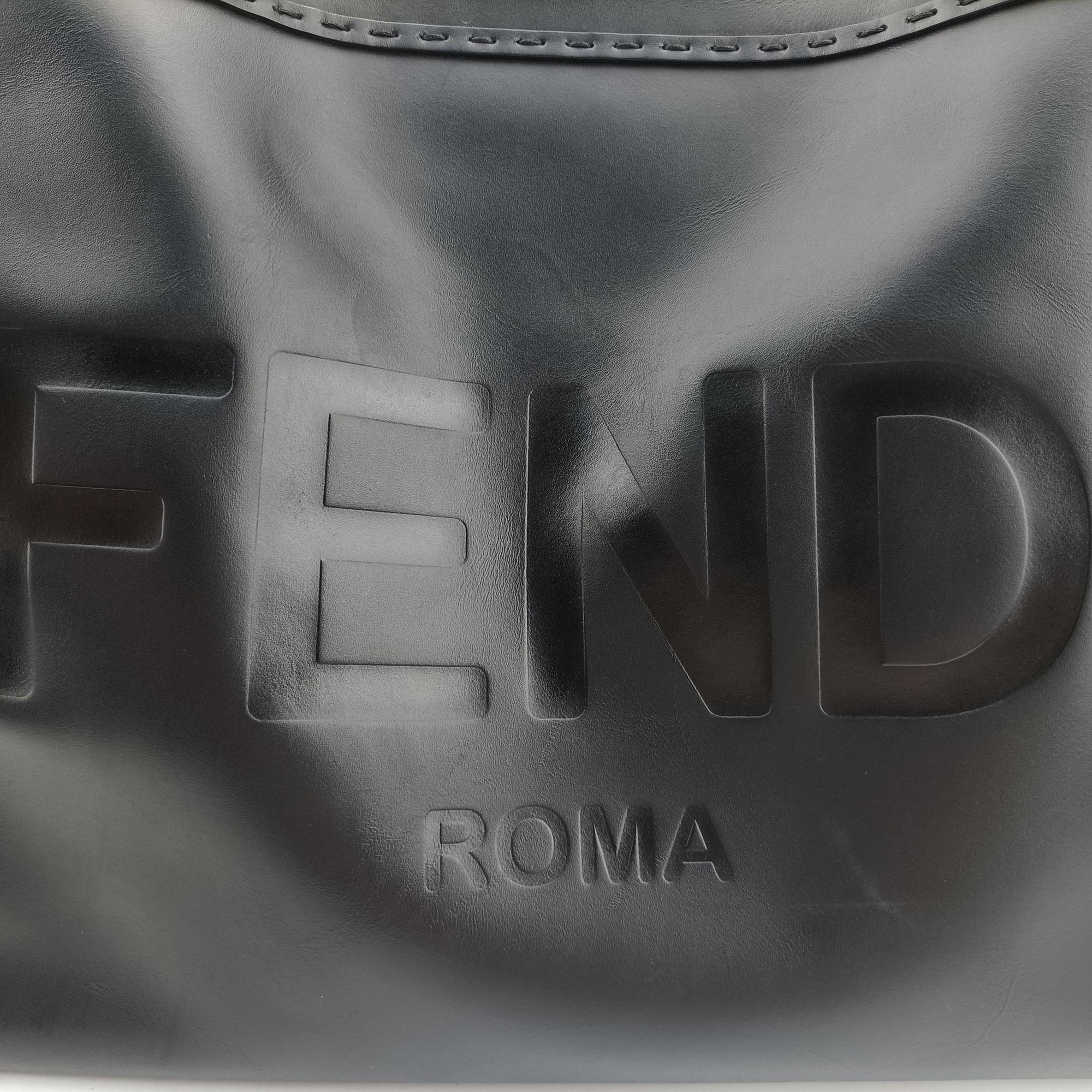Vintage Fendi Sunshine Black Leather 8BH372 shoulderbag | stylenewstar