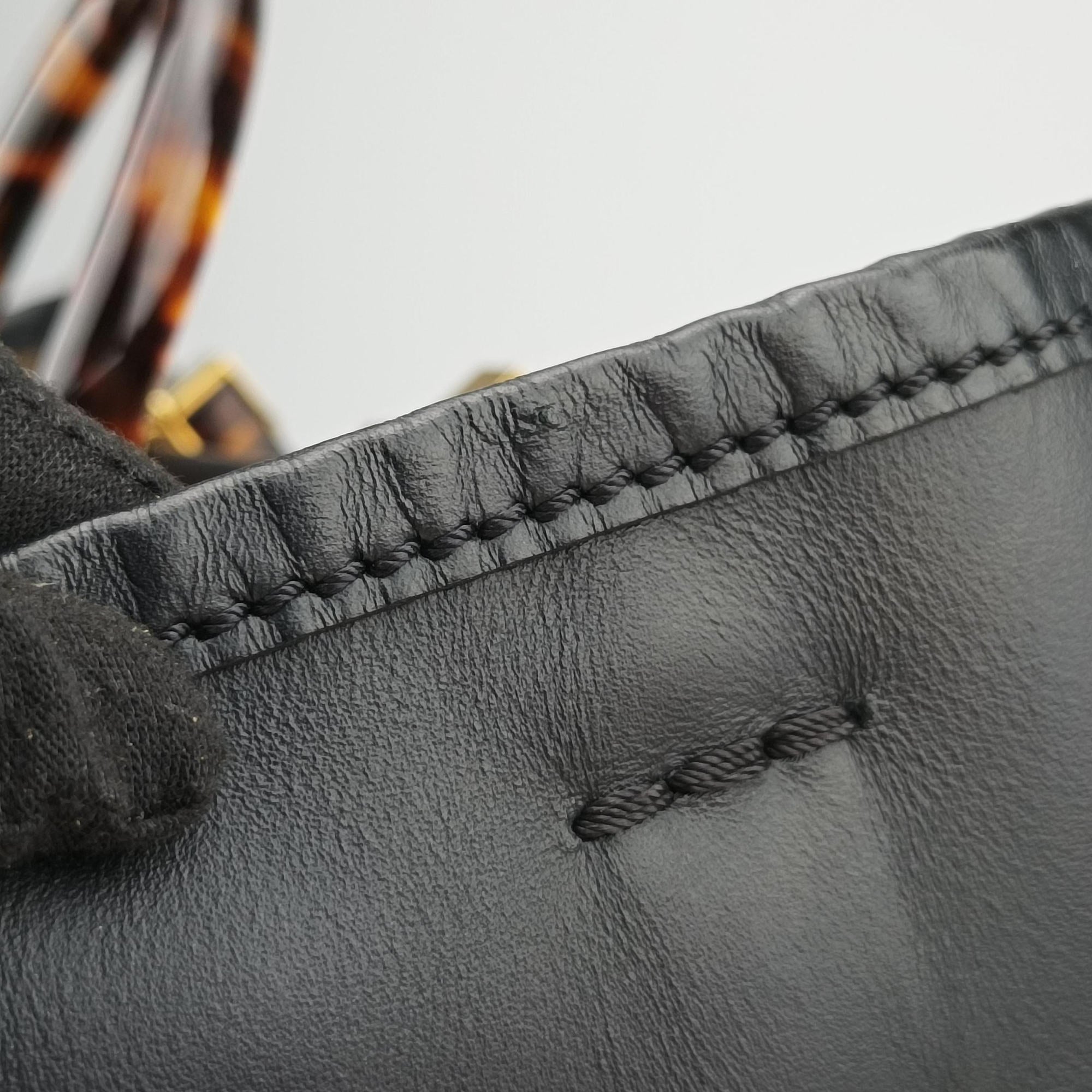 Vintage Fendi Sunshine Black Leather 8BH372 shoulderbag | stylenewstar
