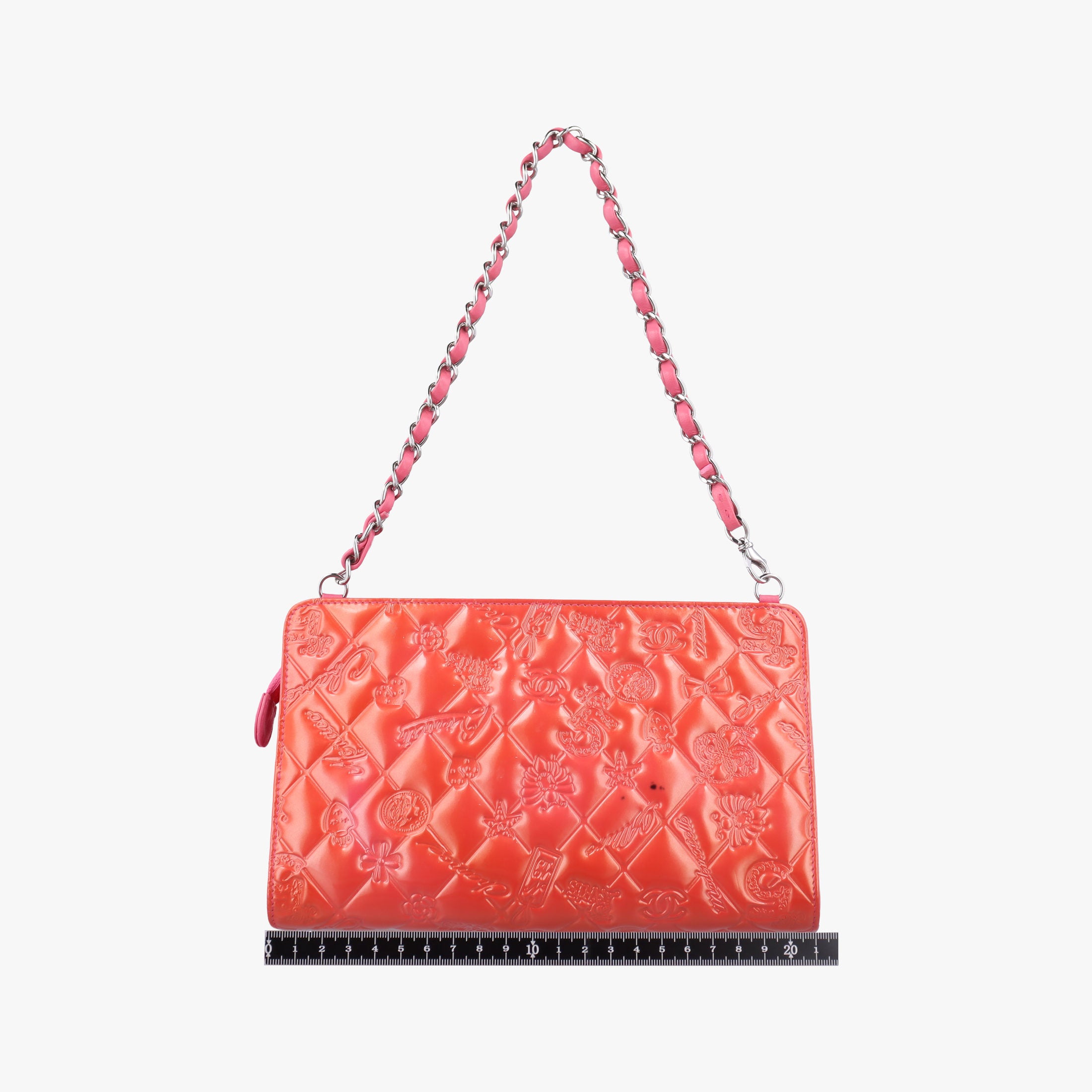 Secondhand Chanel Iconic Matelasse Pink Patent Leather A37156 shoulderbag | stylenewstar