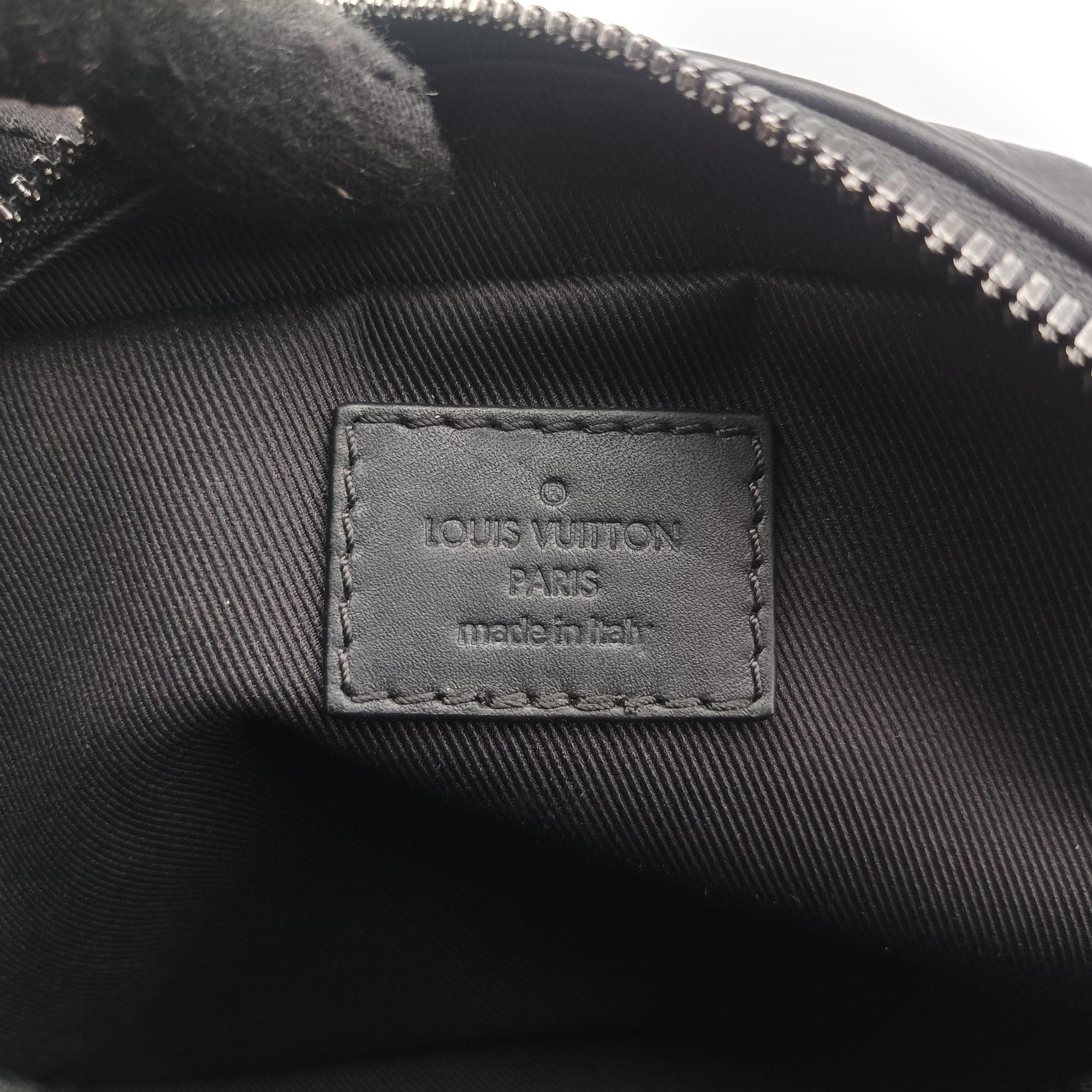 Pre-owned Louis Vuitton Danube PM Noir Monogram Shadow M43681 shoulderbag | stylenewstar