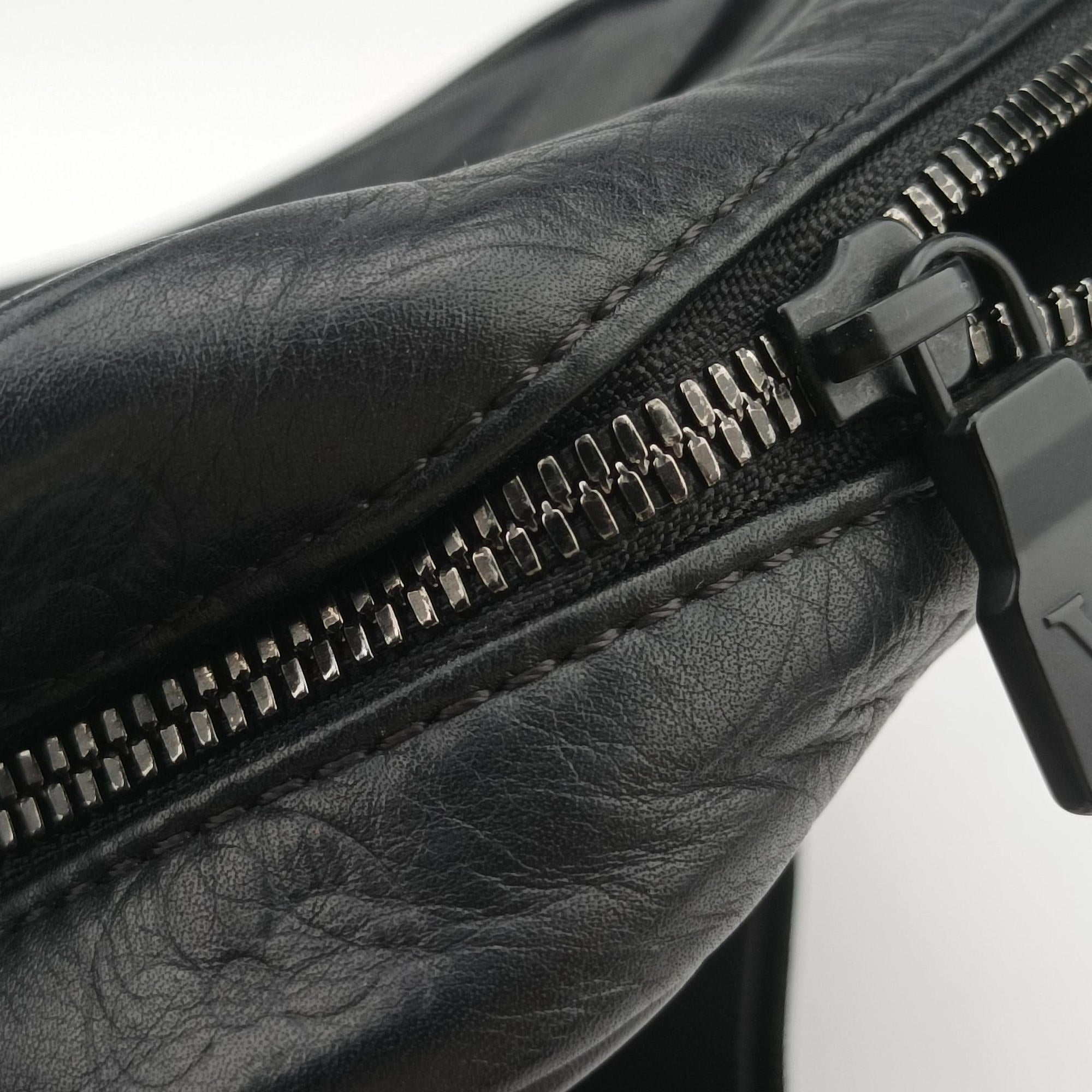 Pre-owned Louis Vuitton Danube PM Noir Monogram Shadow M43681 shoulderbag | stylenewstar