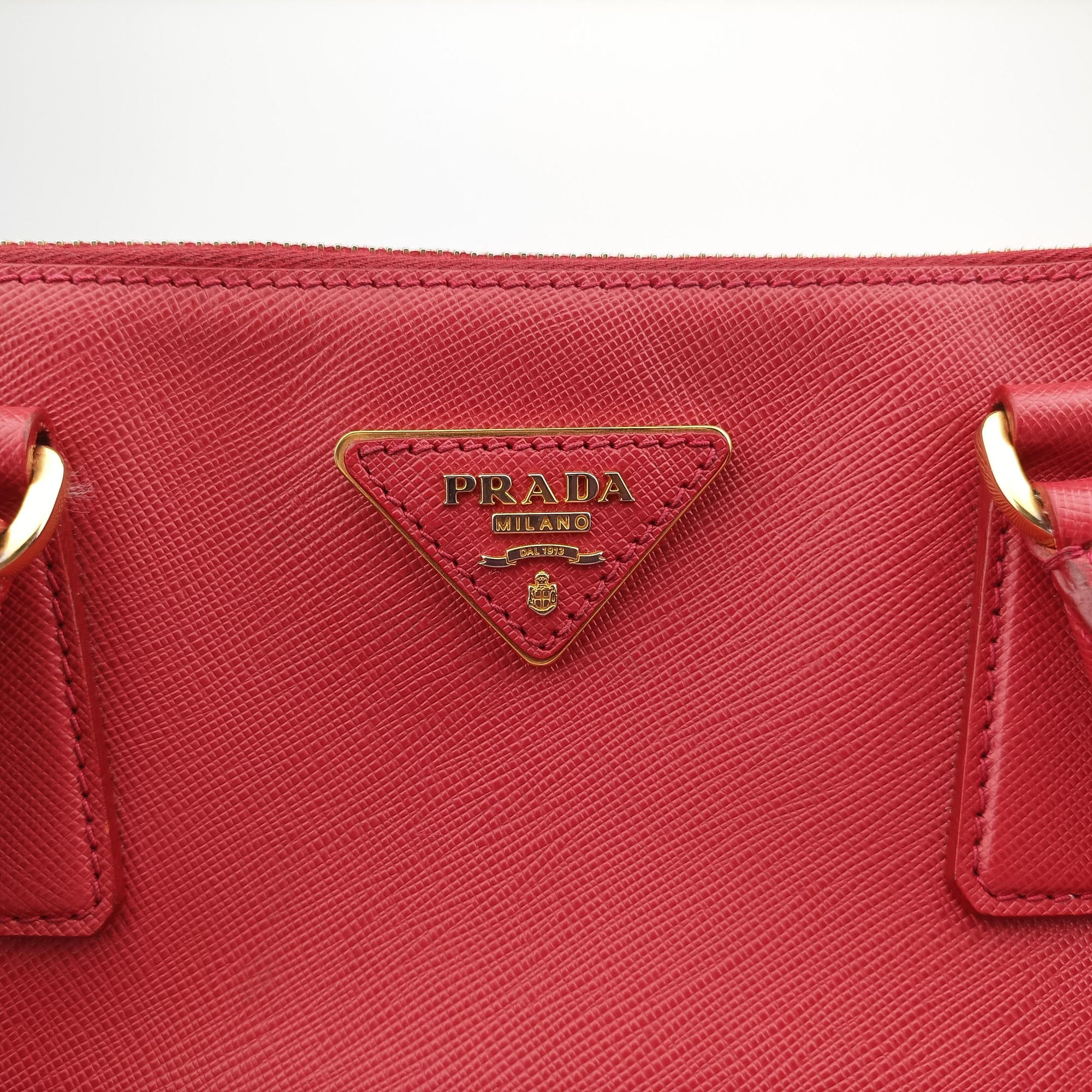 Pre-owned Prada Galleria Red SAFFIANO Leather BN1786 shoulderbag | stylenewstar