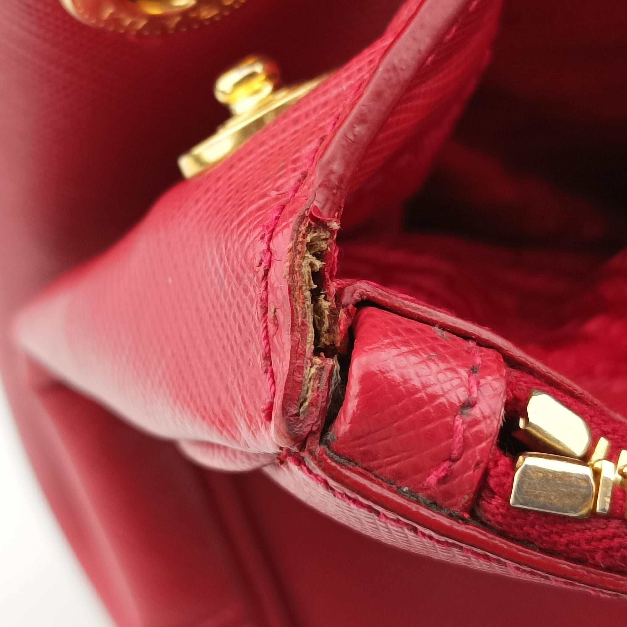Pre-owned Prada Galleria Red SAFFIANO Leather BN1786 shoulderbag | stylenewstar