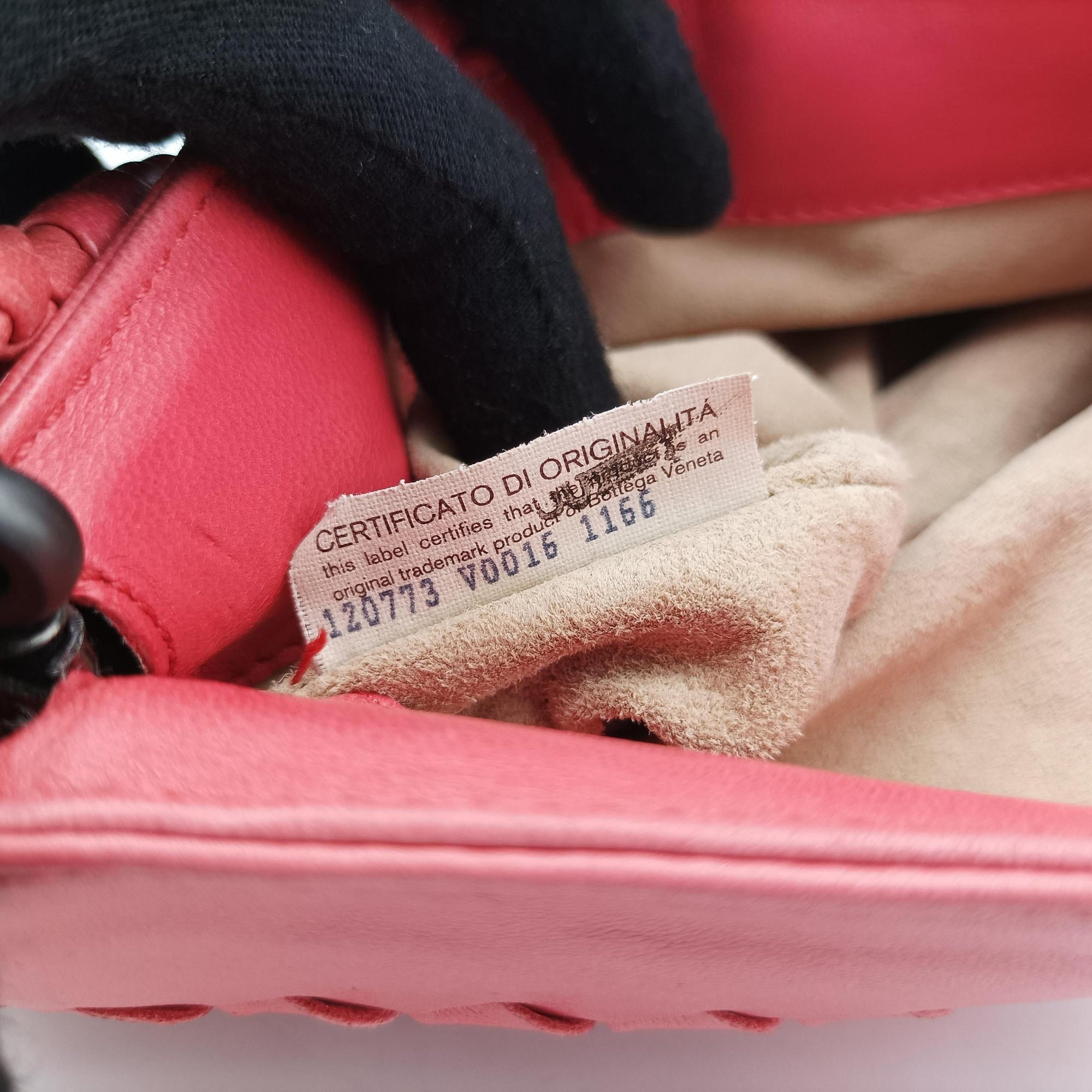 Secondhand Bottega Veneta Intrecciato Pink lambskin  handbag | stylenewstar
