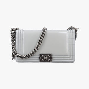 Pre-owned Chanel BOY CHANEL Grey Patent Leather A67018 shoulderbag | stylenewstar