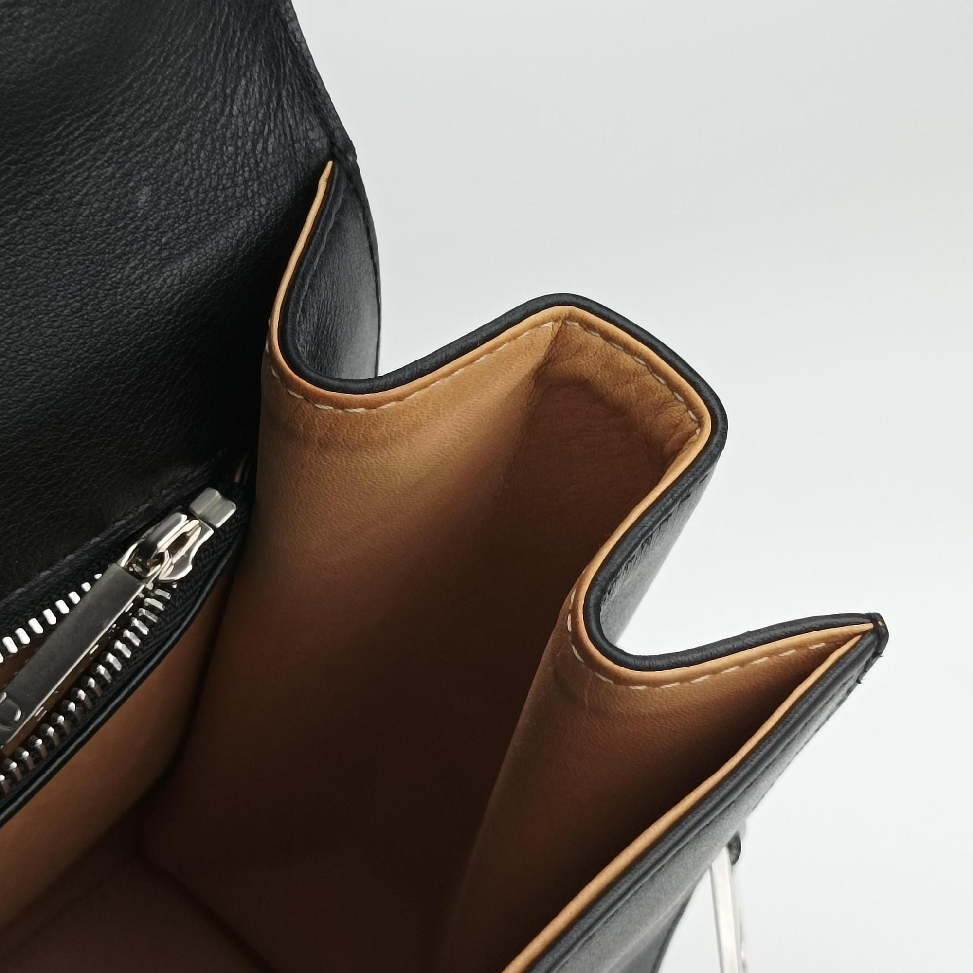 Secondhand Delvaux Tampete Black Leather  shoulderbag | stylenewstar