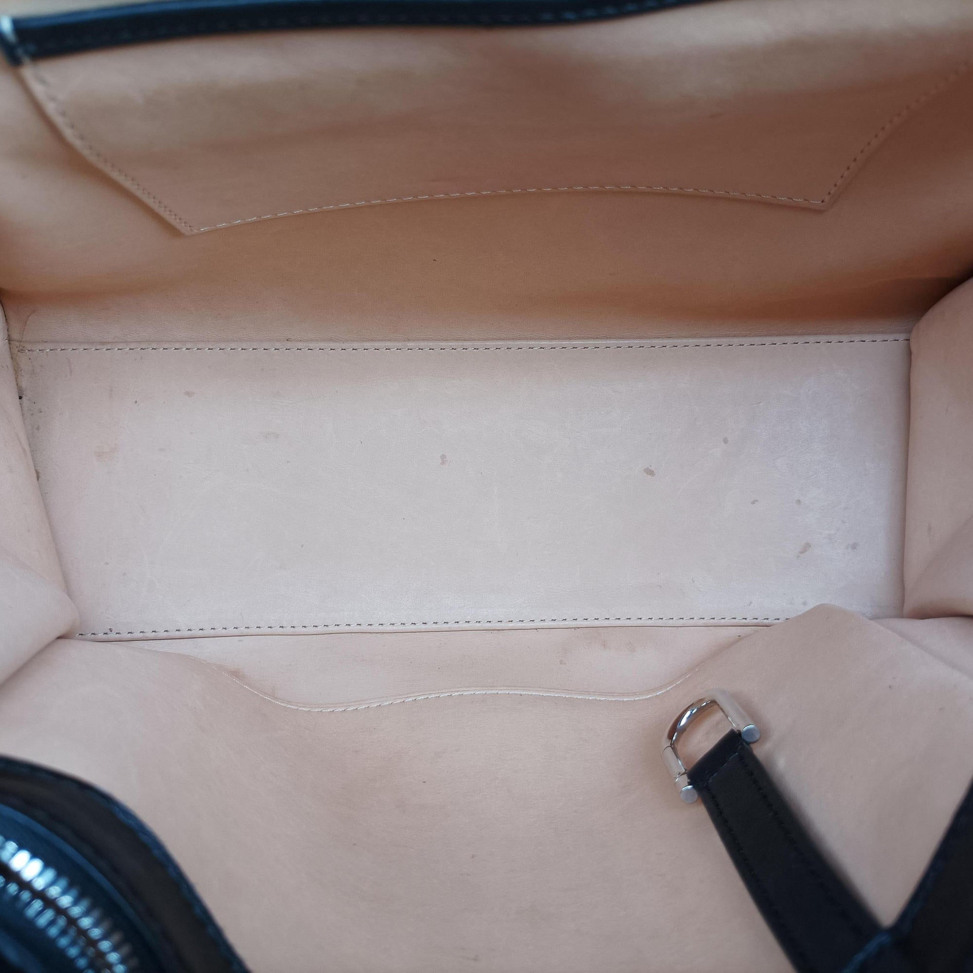 Secondhand Delvaux Tampete Black Leather  shoulderbag | stylenewstar