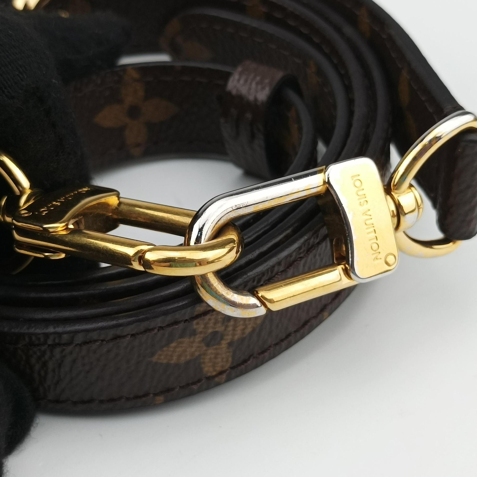 Pre-owned Louis Vuitton Pochette Metis MM Brown Monogram Canvas M44875 shoulderbag | stylenewstar