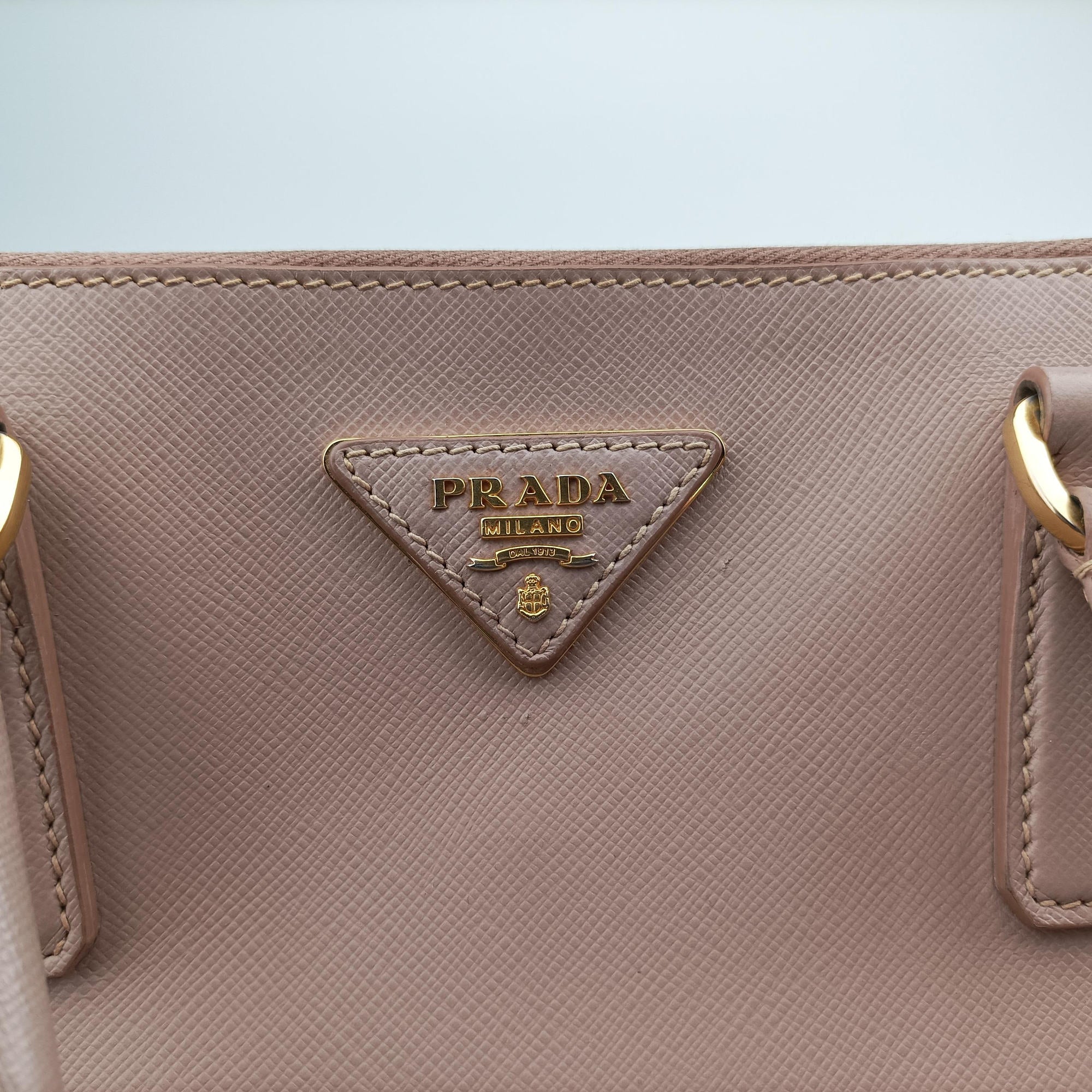 Secondhand Prada Galleria Pink SAFFIANO Leather BN1786 shoulderbag | stylenewstar