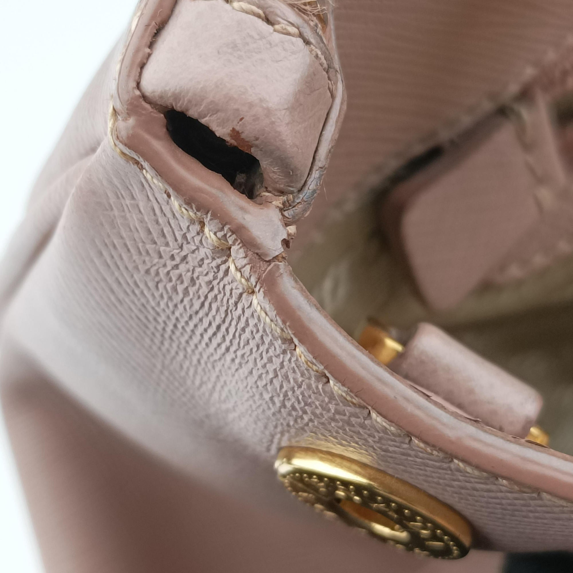Secondhand Prada Galleria Pink SAFFIANO Leather BN1786 shoulderbag | stylenewstar
