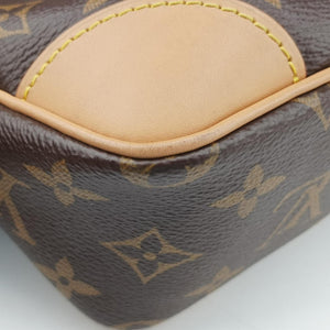Secondhand Louis Vuitton Monogram Odeon NM PM Naturel Monogram Canvas M45354 shoulderbag | stylenewstar