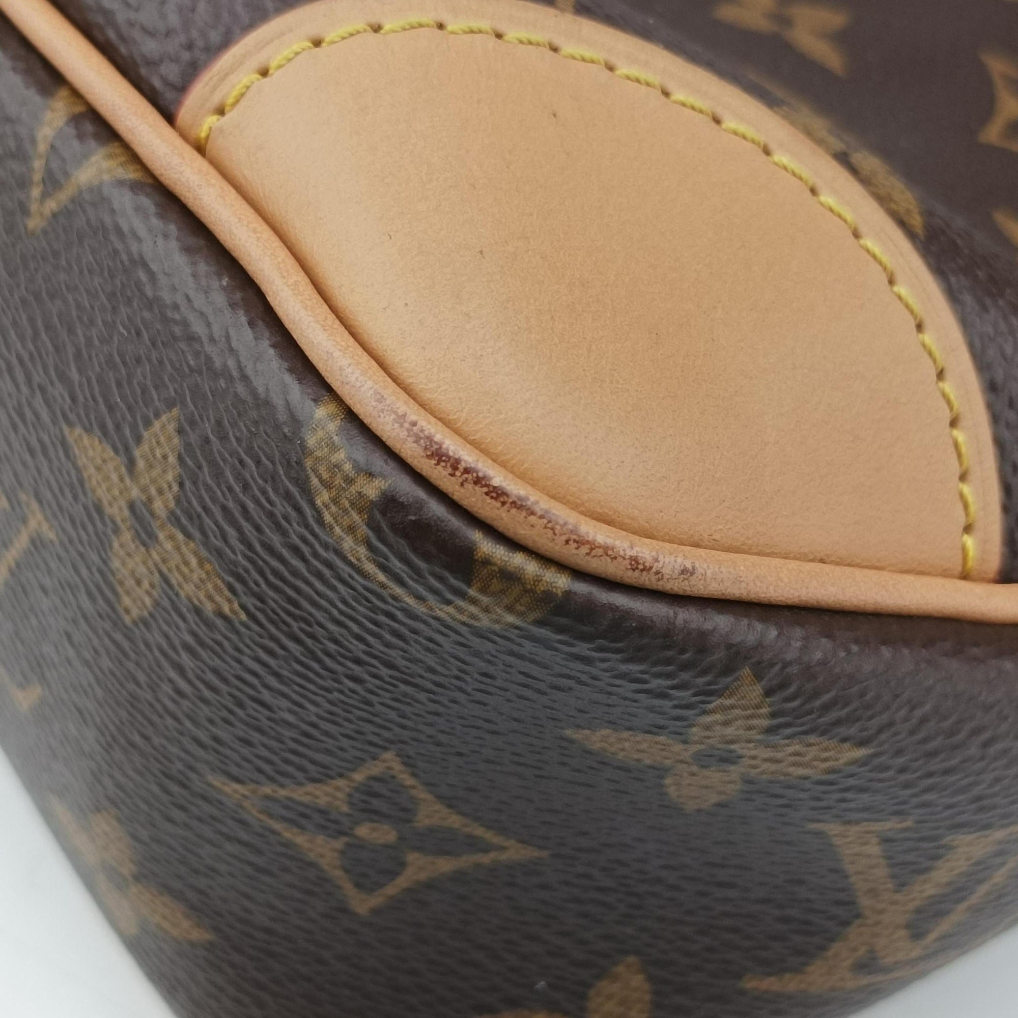 Secondhand Louis Vuitton Monogram Odeon NM PM Naturel Monogram Canvas M45354 shoulderbag | stylenewstar