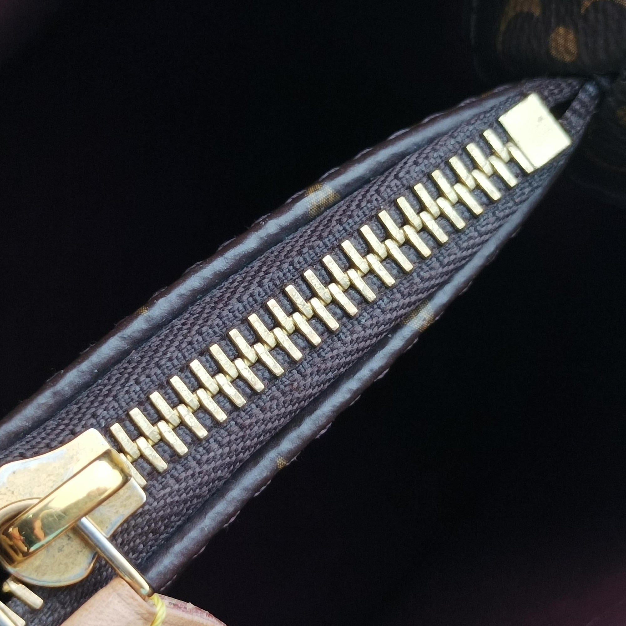 Pre-owned Louis Vuitton MONTAIGNE MM Brown Monogram Canvas M41056 shoulderbag | stylenewstar