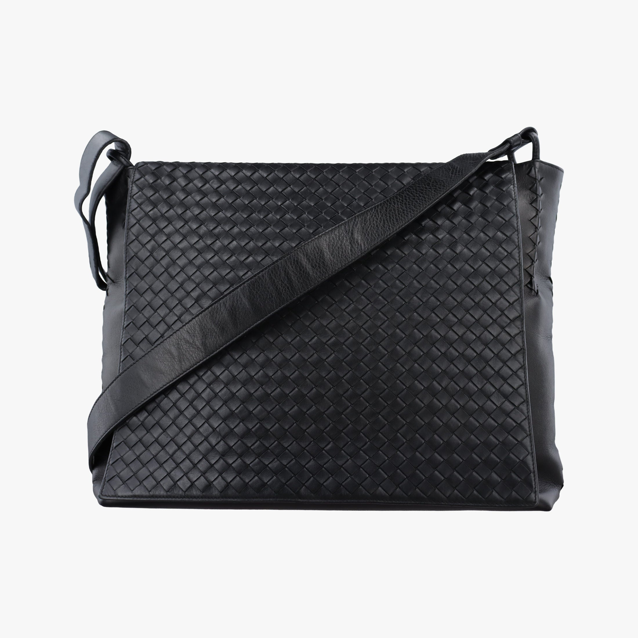Pre-owned Bottega Veneta Intrecciato Black lambskin  shoulderbag | stylenewstar