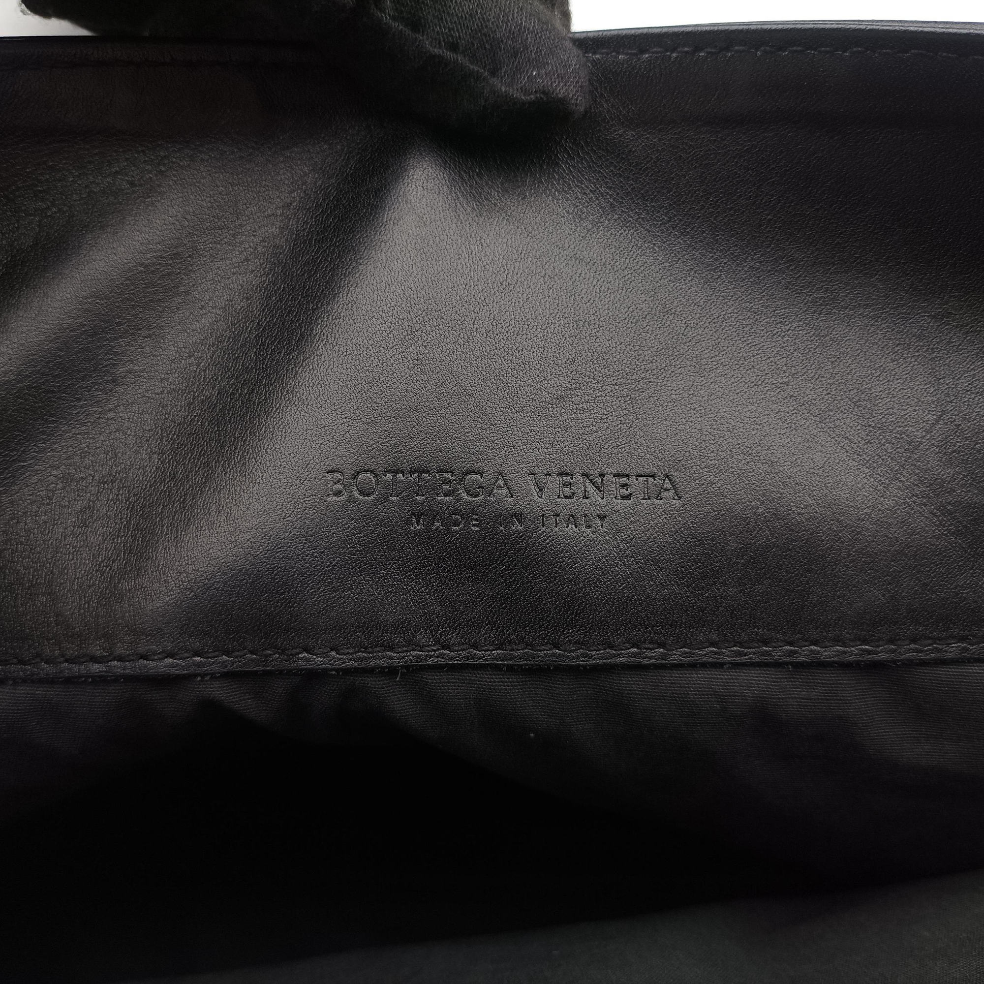 Pre-owned Bottega Veneta Intrecciato Black lambskin  shoulderbag | stylenewstar