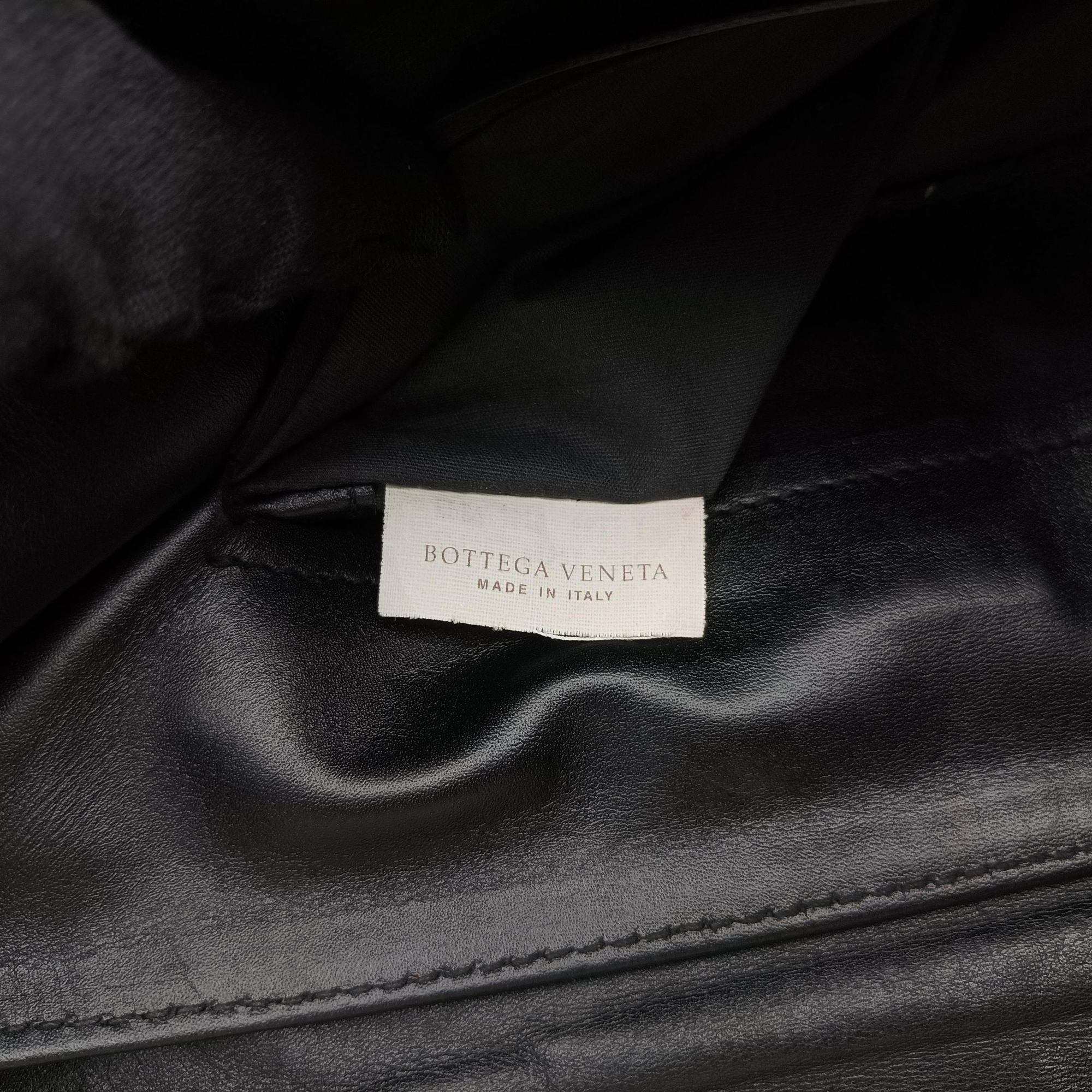 Pre-owned Bottega Veneta Intrecciato Black lambskin  shoulderbag | stylenewstar