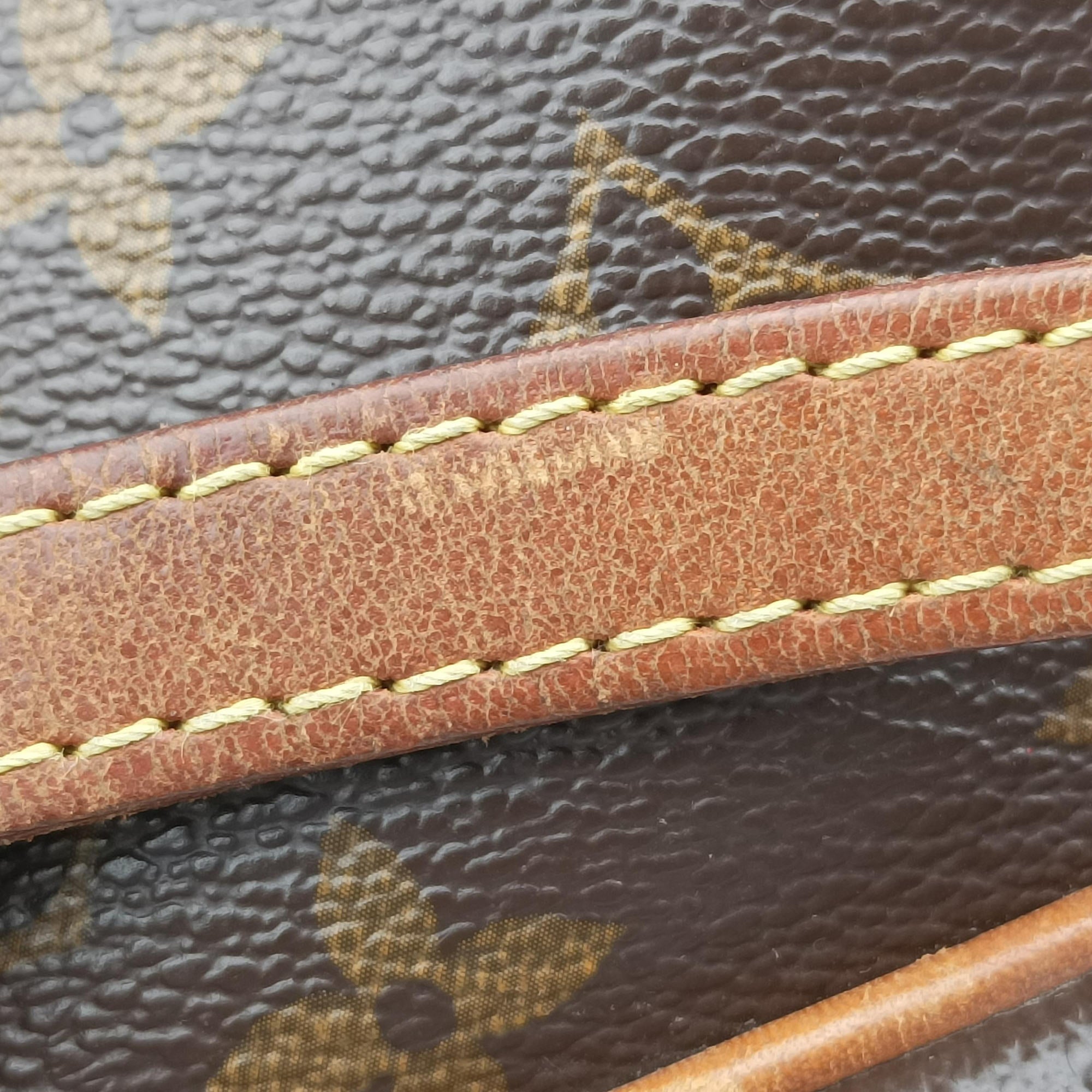 Vintage Louis Vuitton MONTORGUEI PM brown Monogram Canvas M95565 shoulderbag | stylenewstar