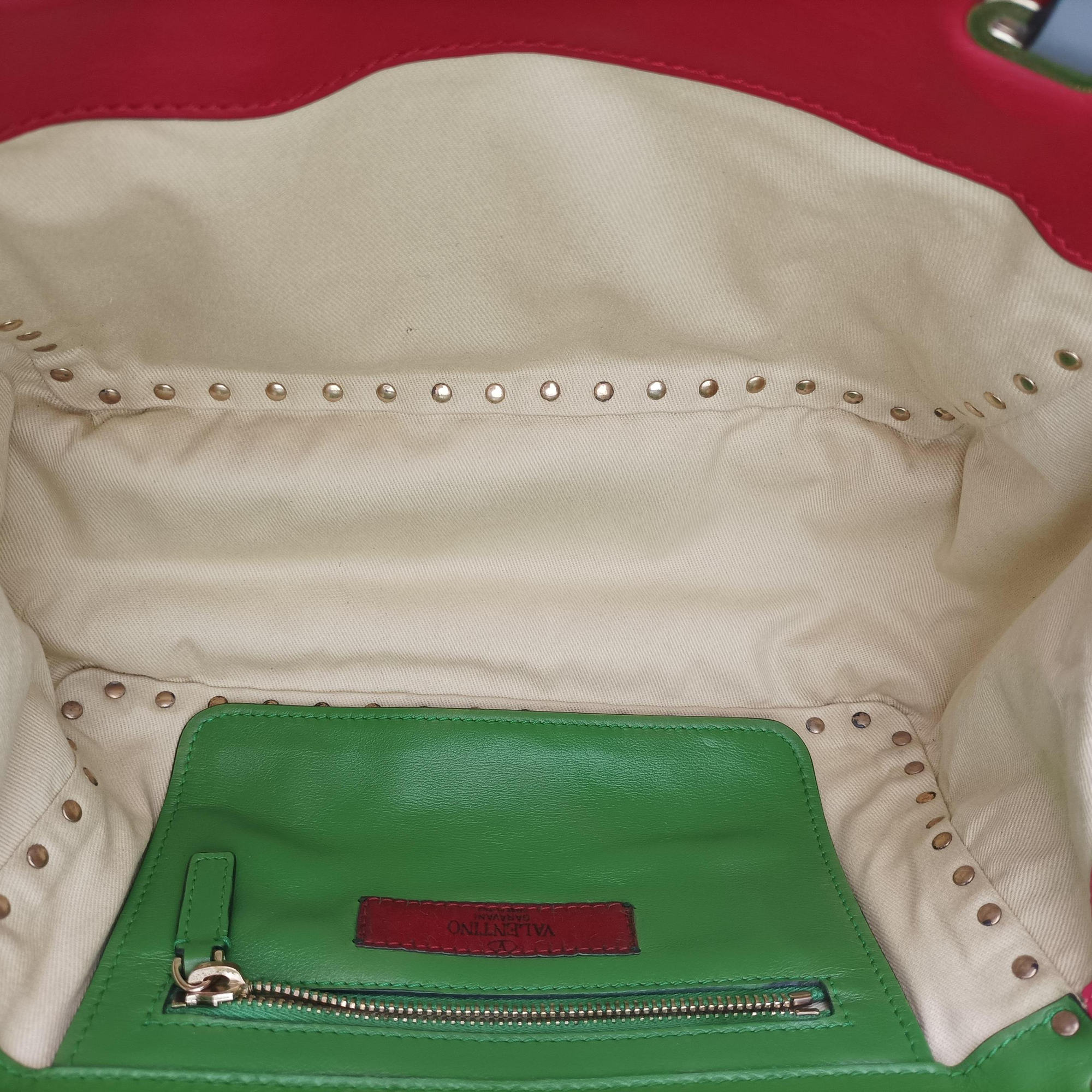 Pre-owned Valentino Rockstud Red×Green×Pink Leather  shoulderbag | stylenewstar