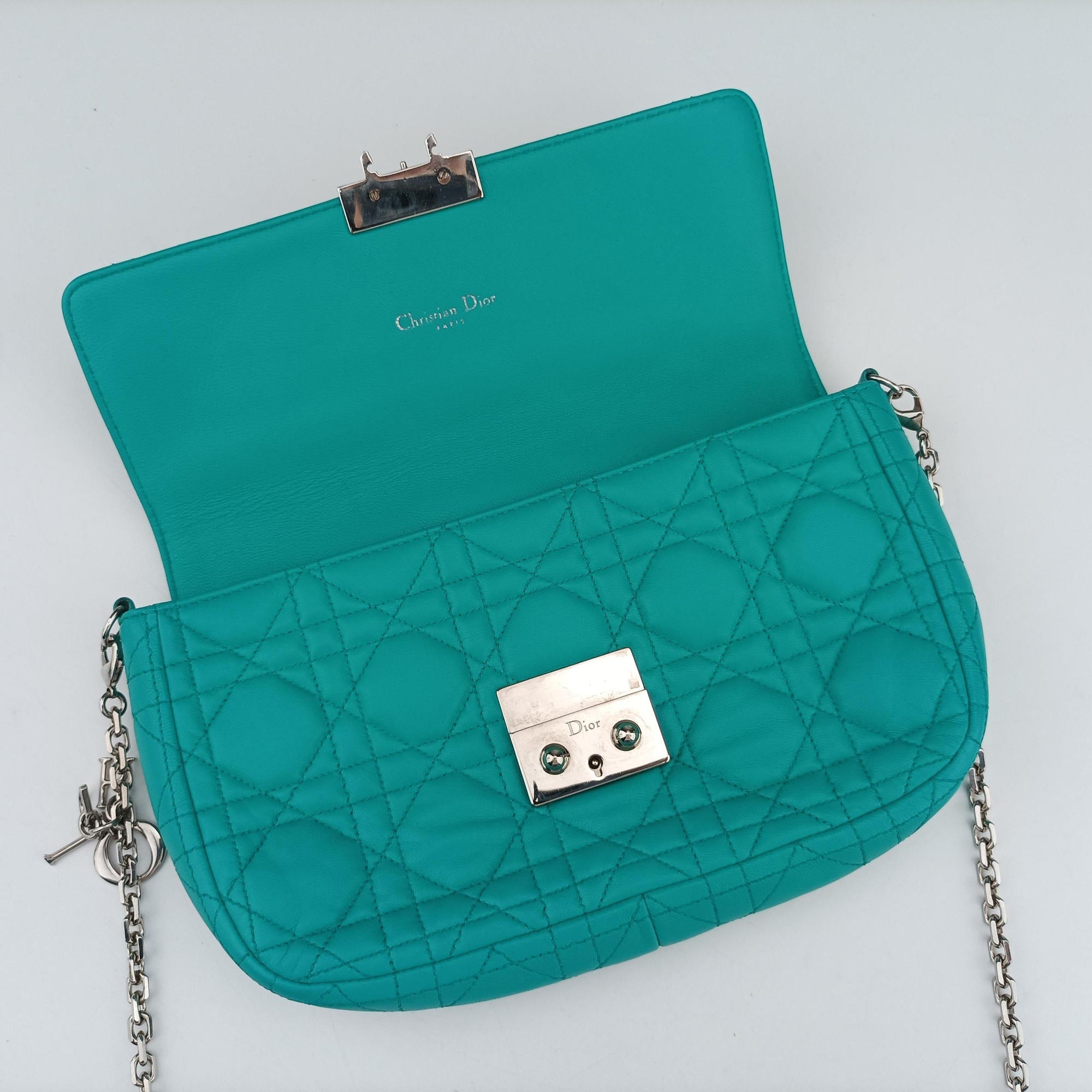 Pre-owned Christian Dior Miss Dior Canage New Lock Blue lambskin  shoulderbag | stylenewstar