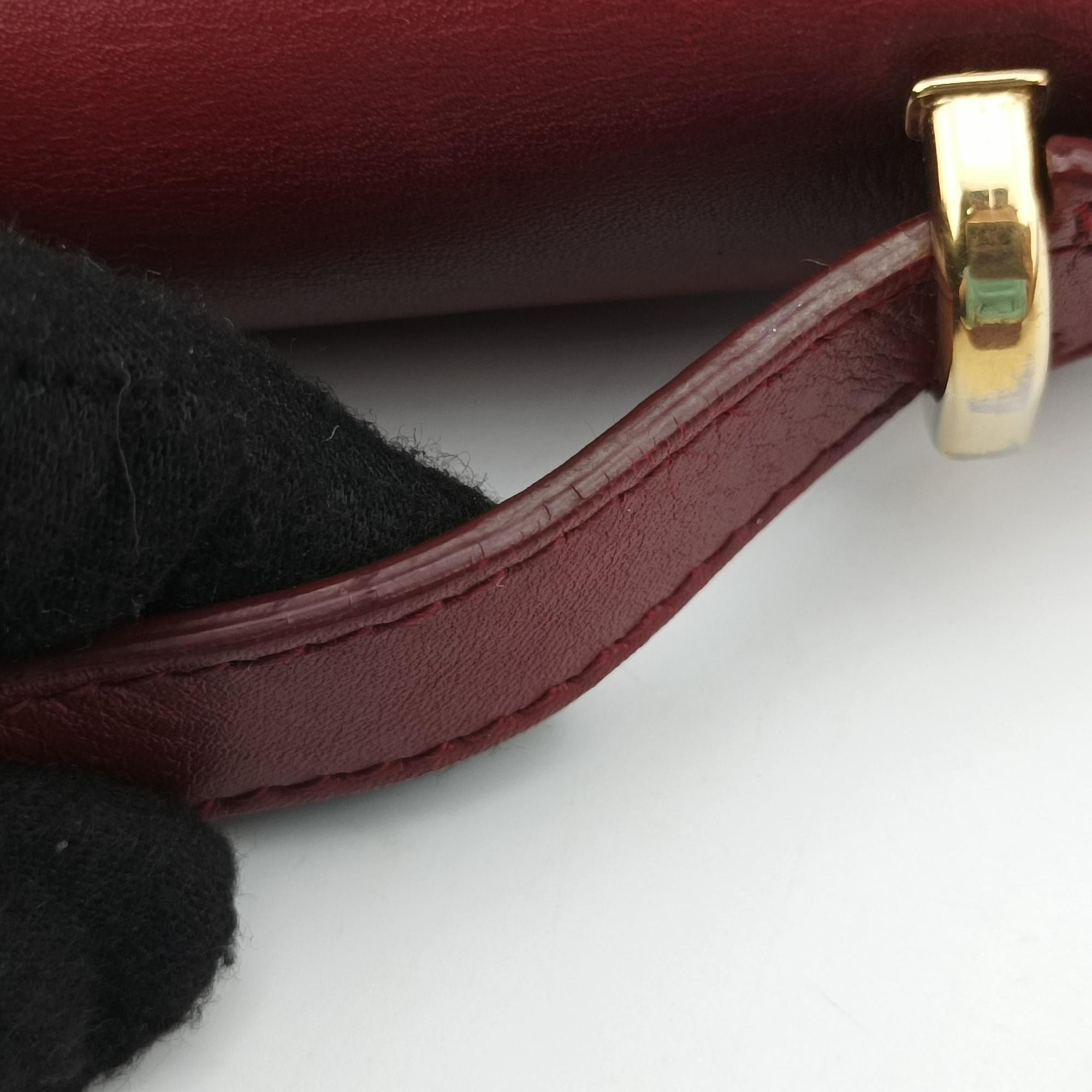 Secondhand Ferragamo Gancino Burgundy Leather  shoulderbag | stylenewstar