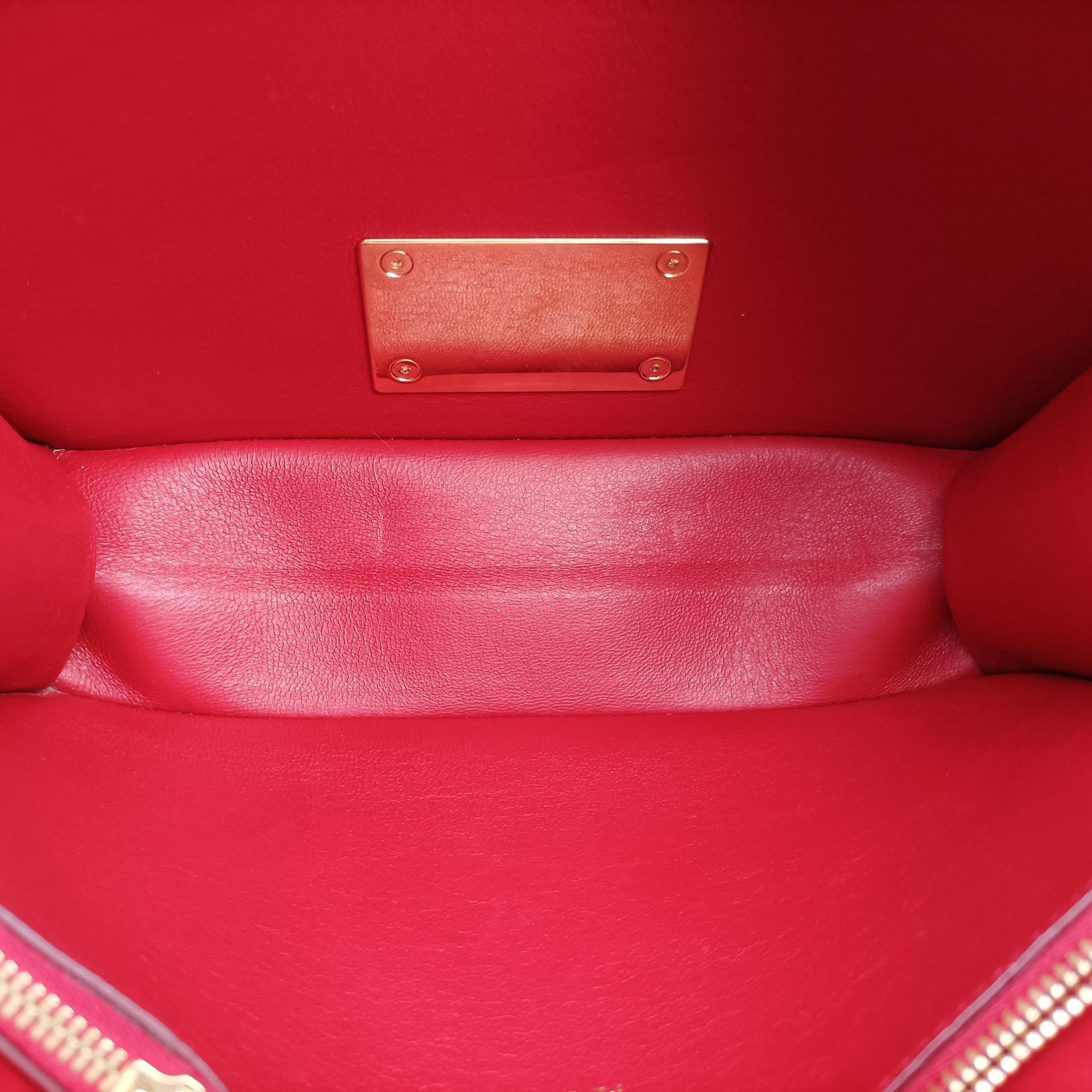 Secondhand Ferragamo Gancino Burgundy Leather  shoulderbag | stylenewstar