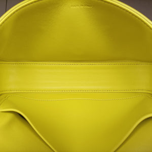 Pre-owned Celine Triomphe Chain Yellow Leather  shoulderbag | stylenewstar