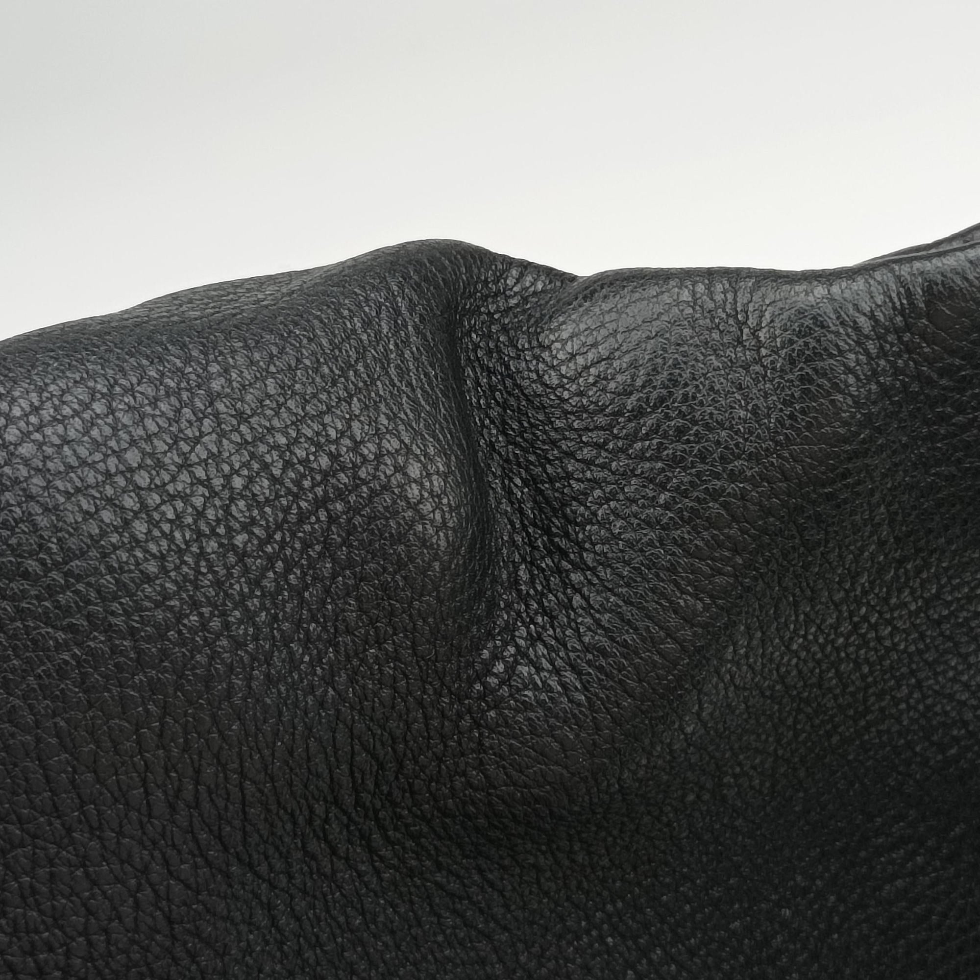 Pre-owned Gucci Print Black Leather 530412 bum bag/waist bag | stylenewstar