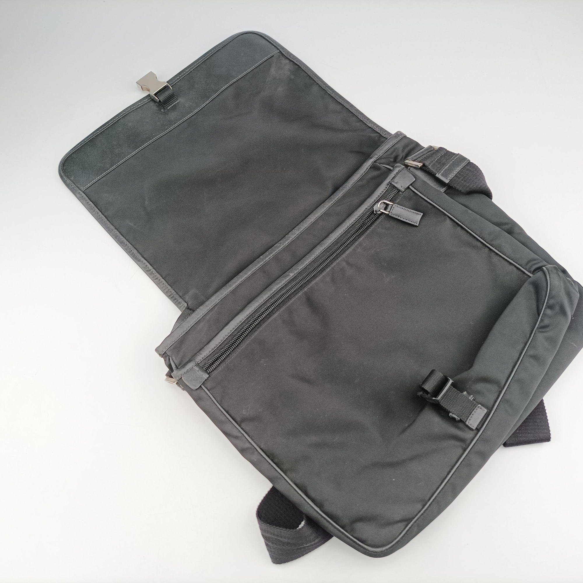 Vintage Prada Vela Messenger Bag Black Nylon V166 shoulderbag | stylenewstar