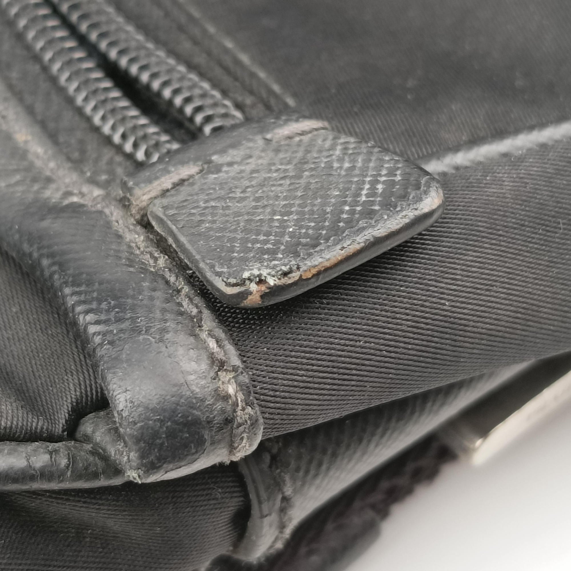 Vintage Prada Vela Messenger Bag Black Nylon V166 shoulderbag | stylenewstar
