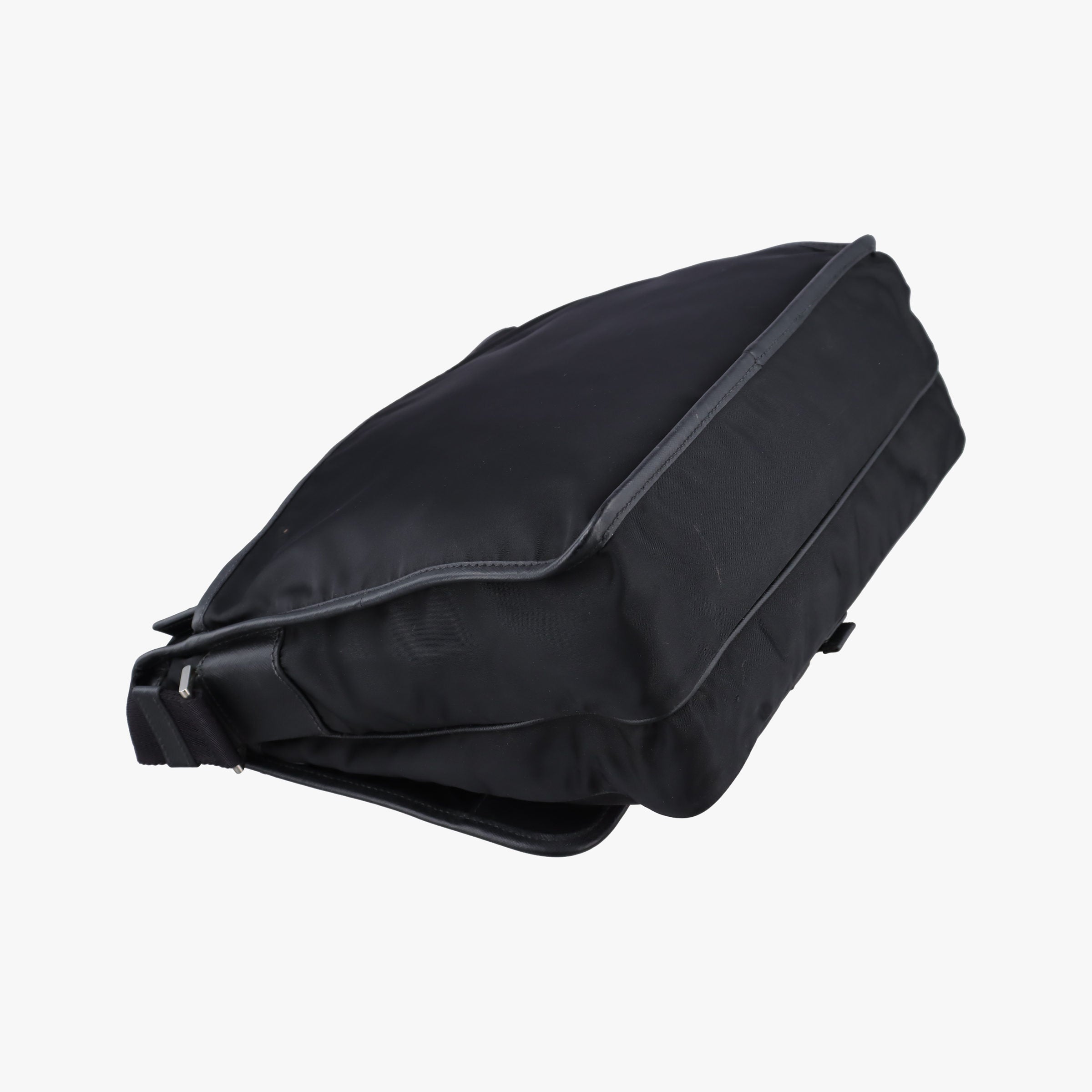 Vintage Prada Vela Messenger Bag Black Nylon V166 shoulderbag | stylenewstar